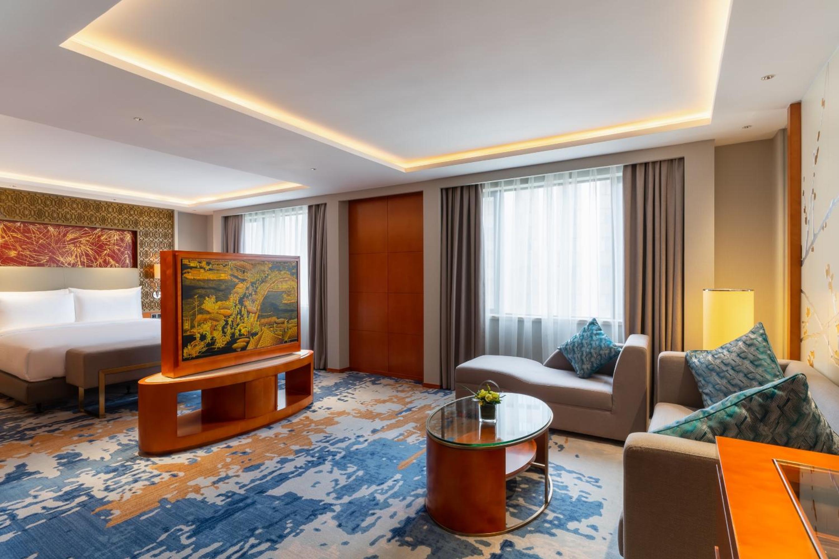 Executive Studio