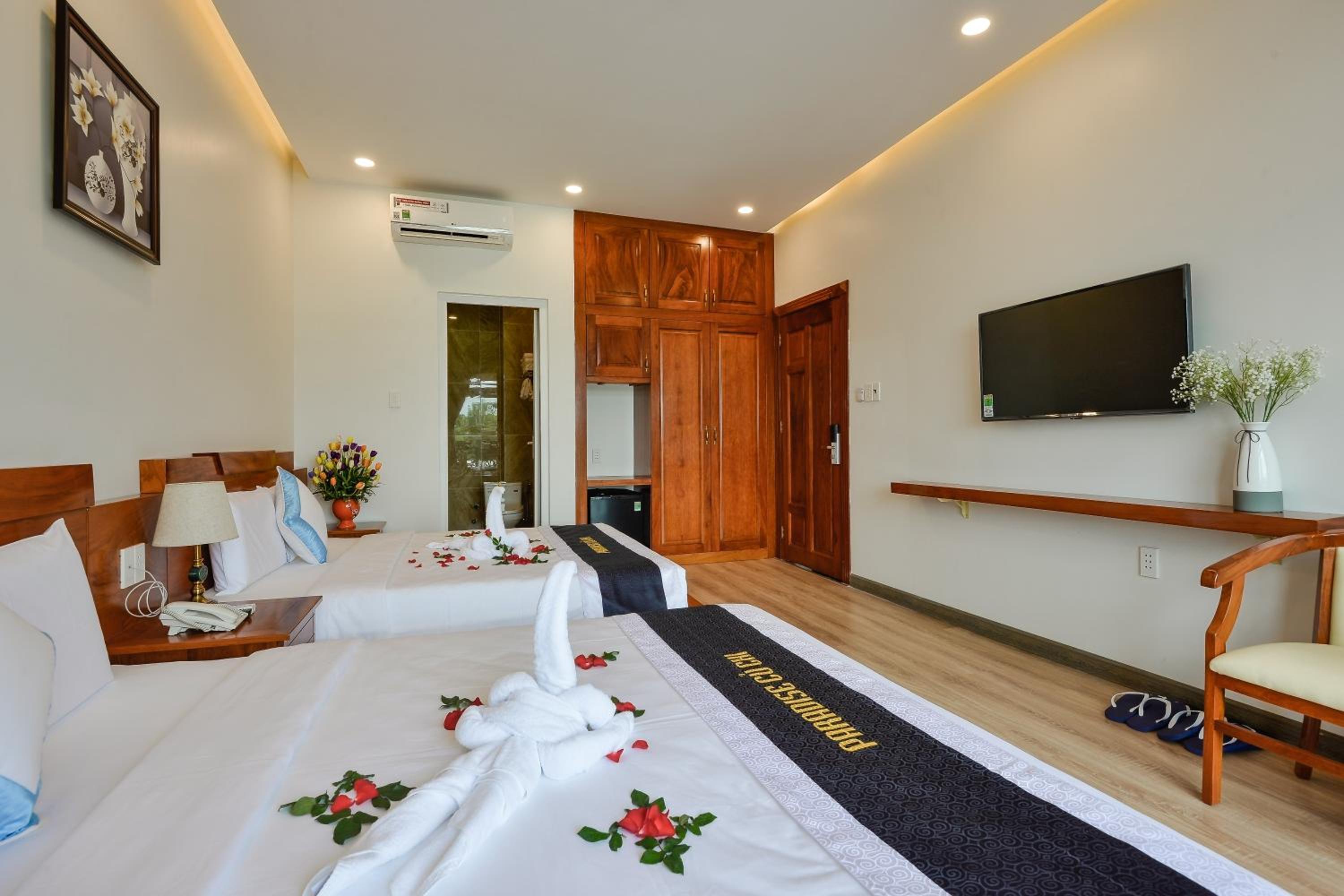 Quadruple Room with Balcony