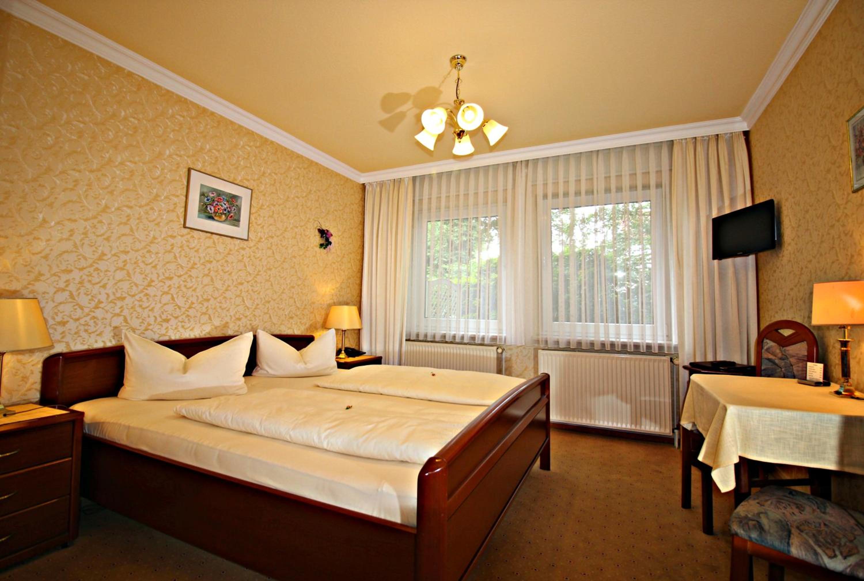Standard Double Room - Photo 1