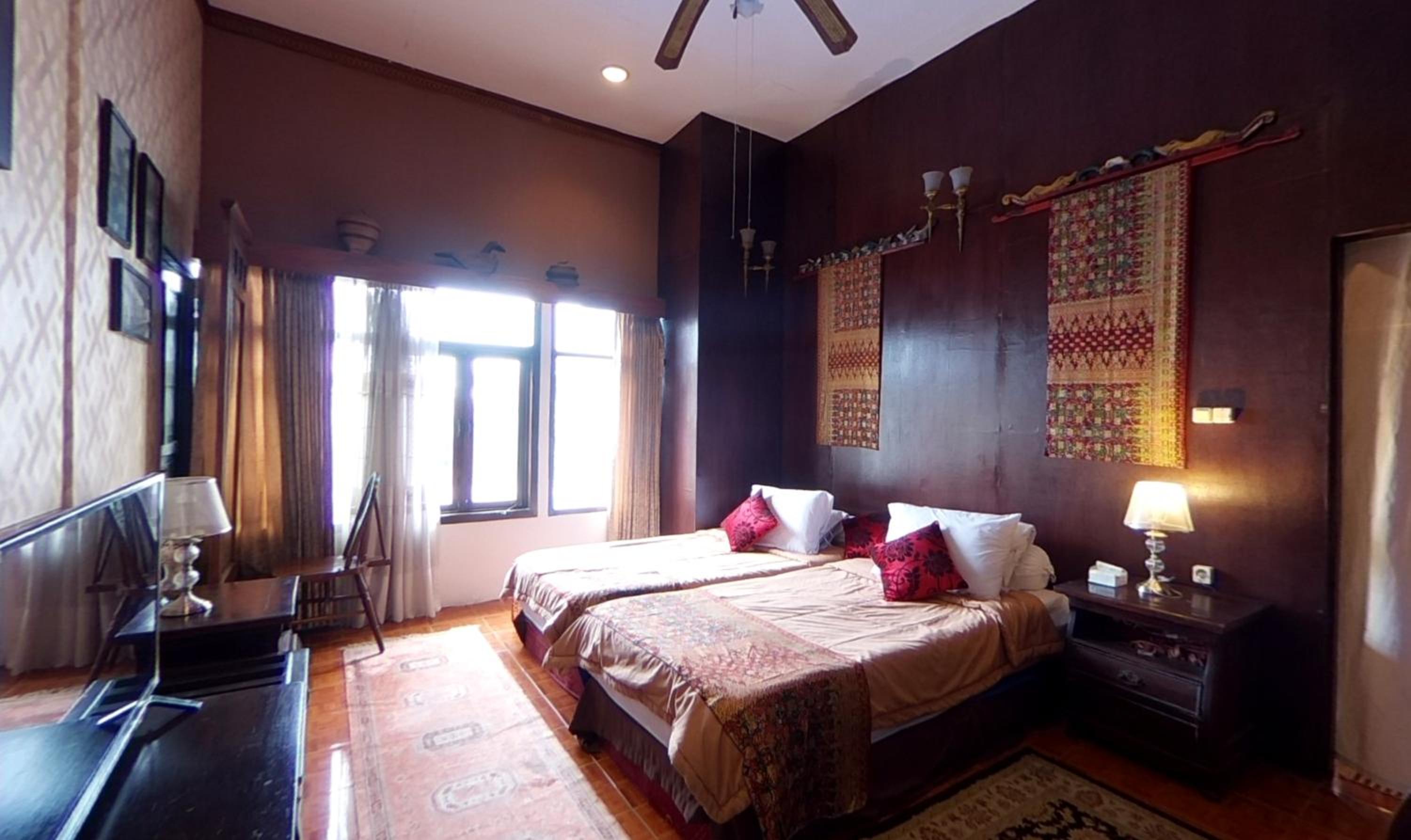 Deluxe Twin Room - Photo 1