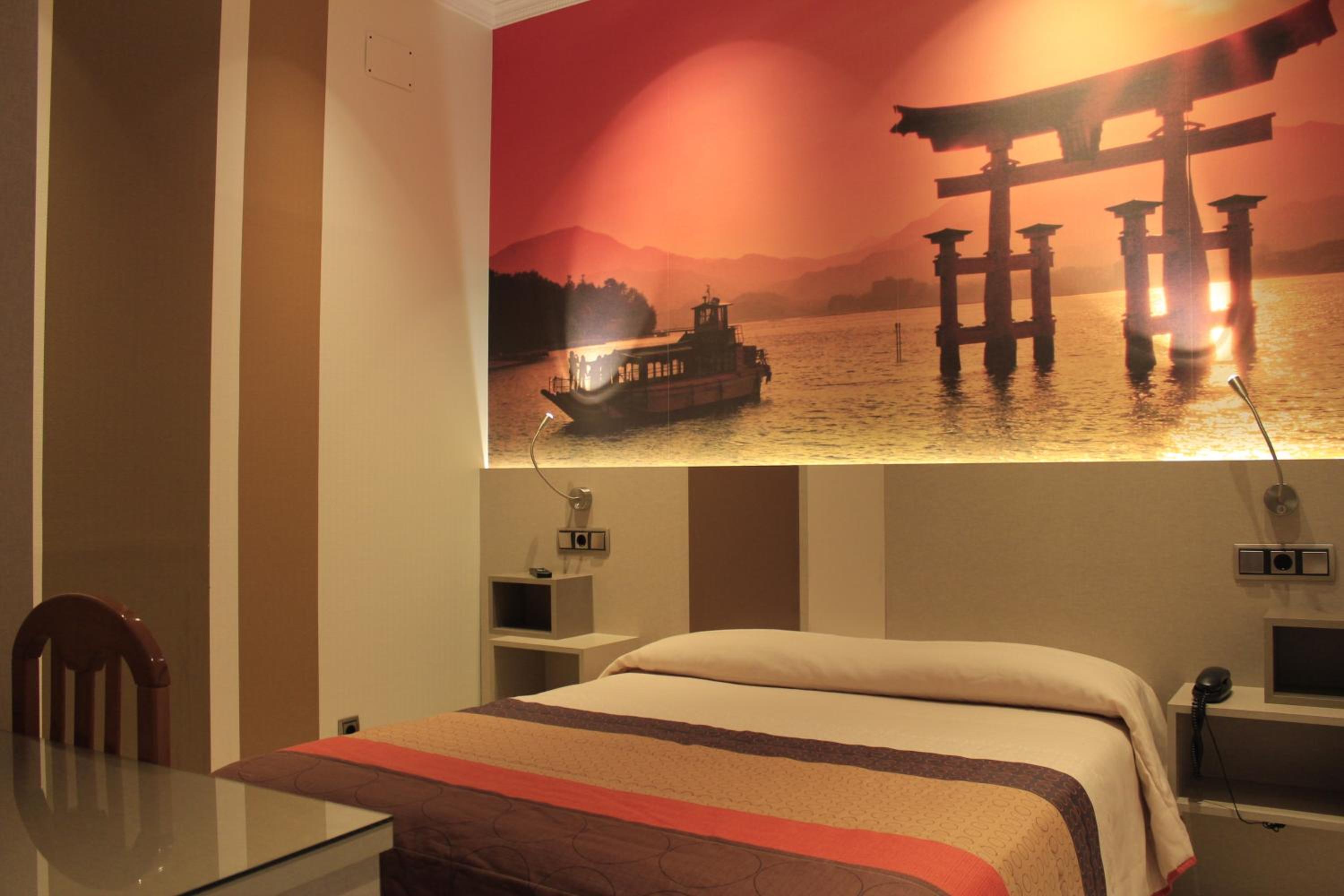 Double Room - Photo 6