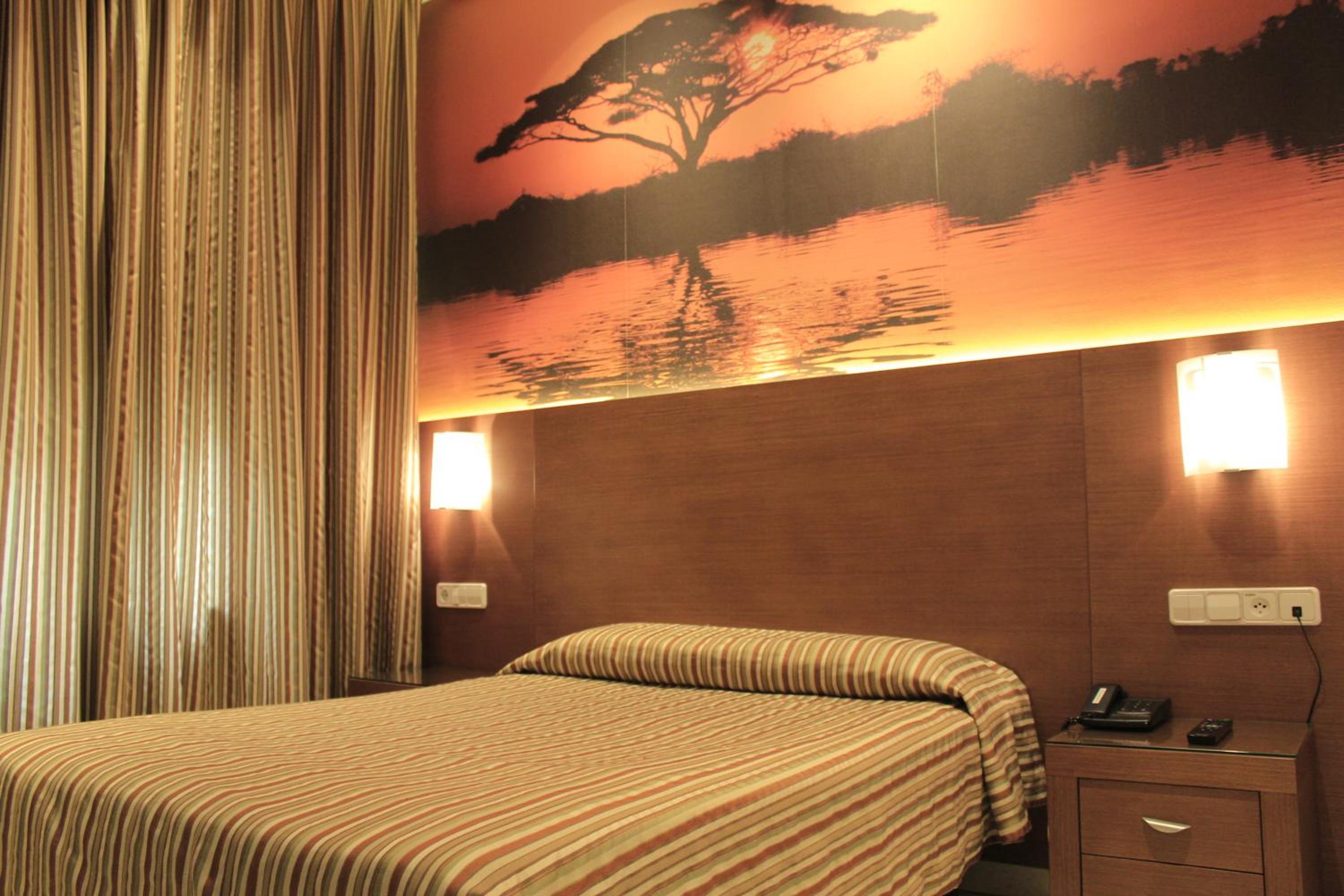 Double Room - Photo 10