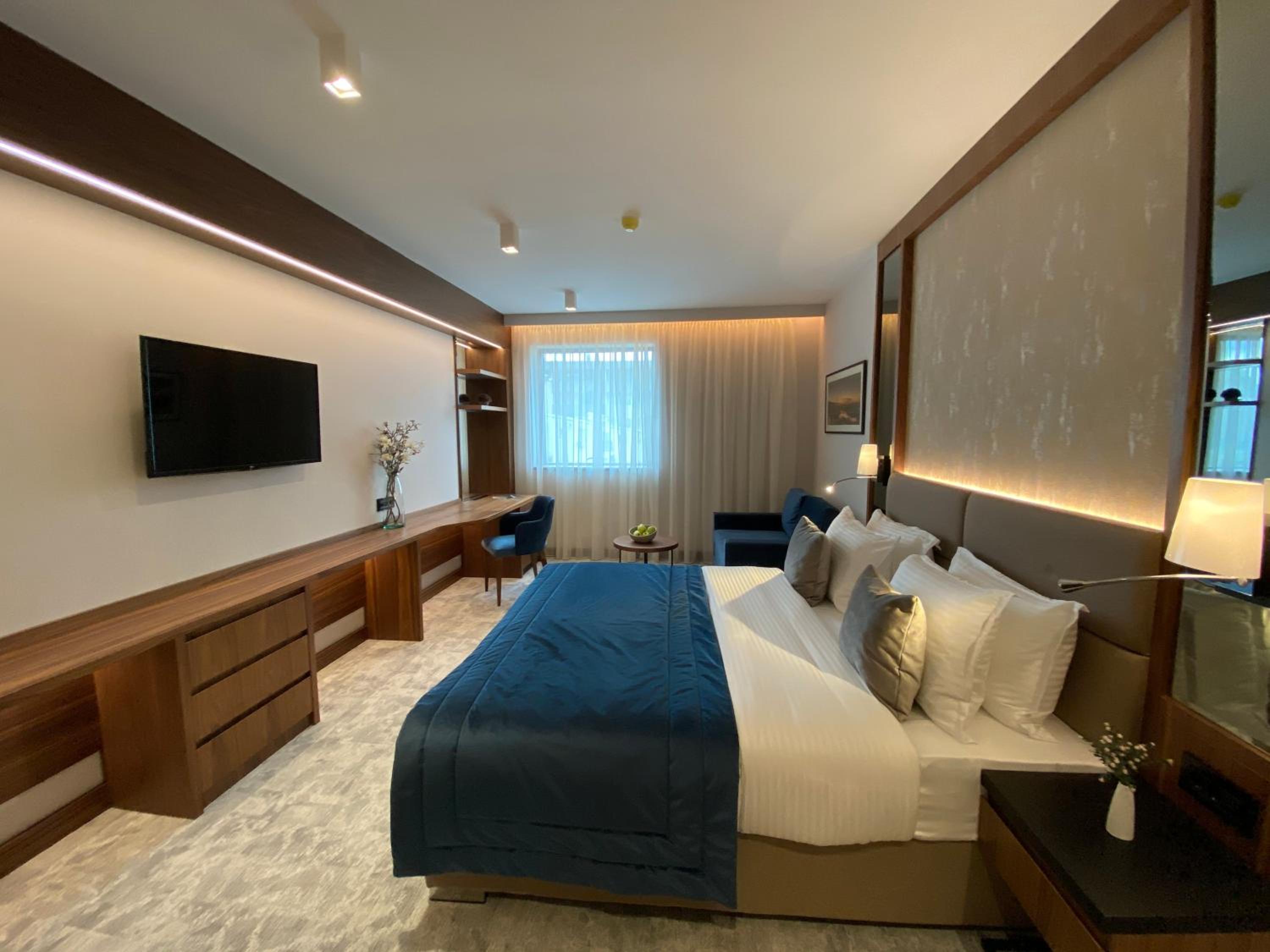 Superior King Room photo 3