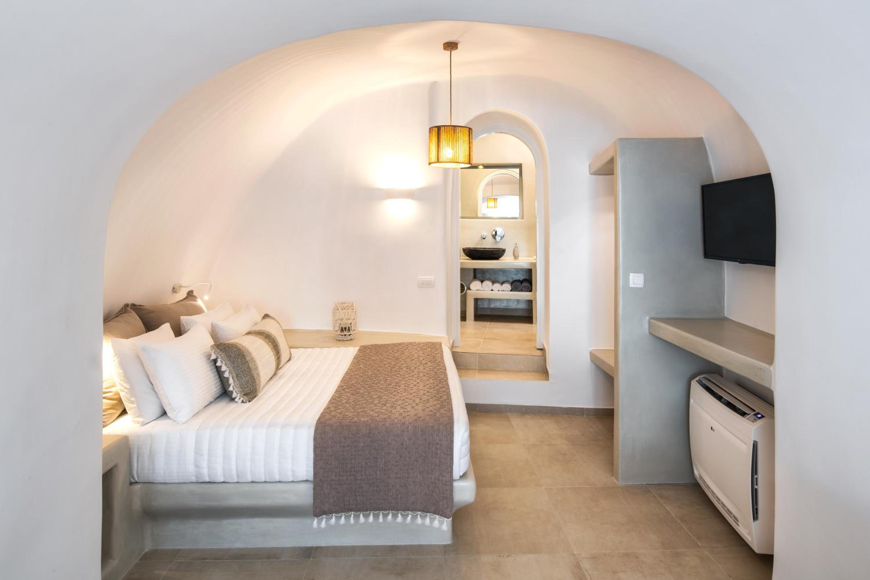 Junior Suite with Outdoor Hot Tub