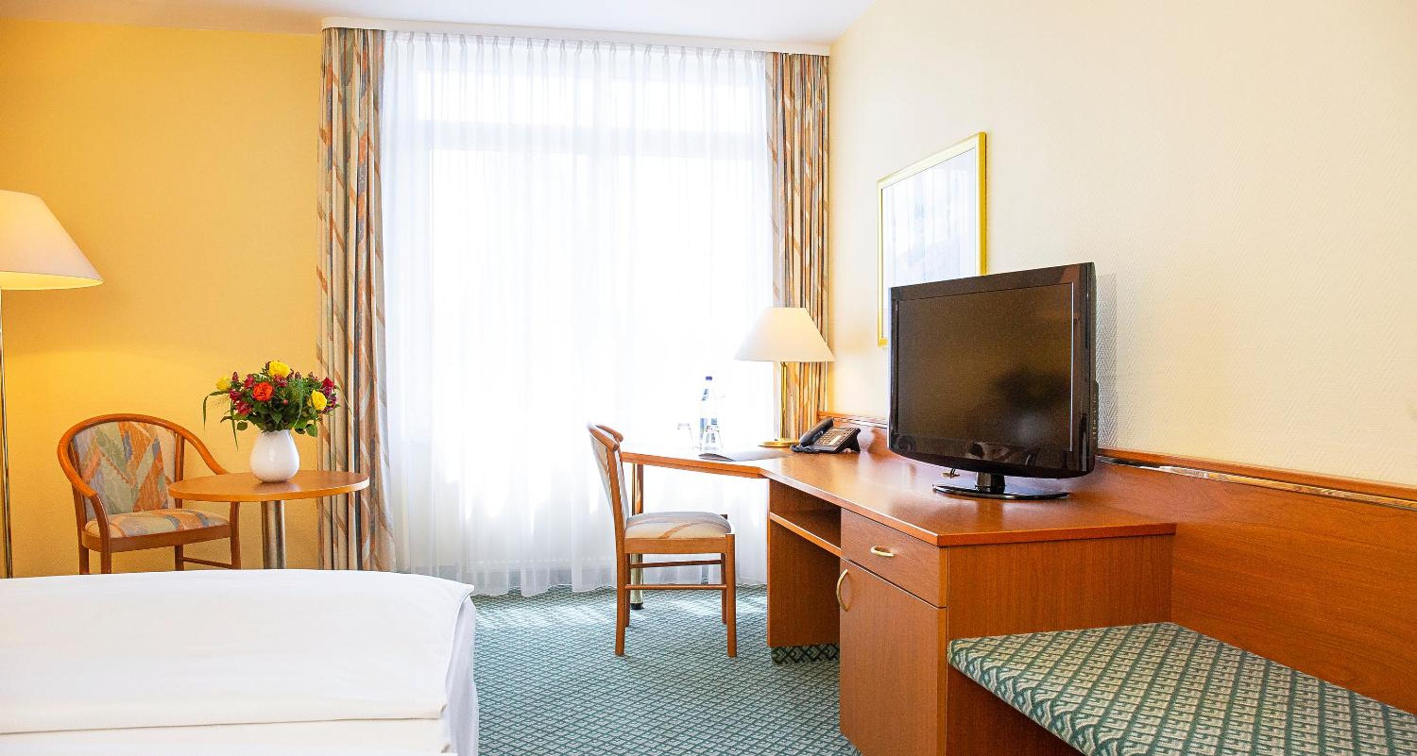Standard Double Room - Photo 5