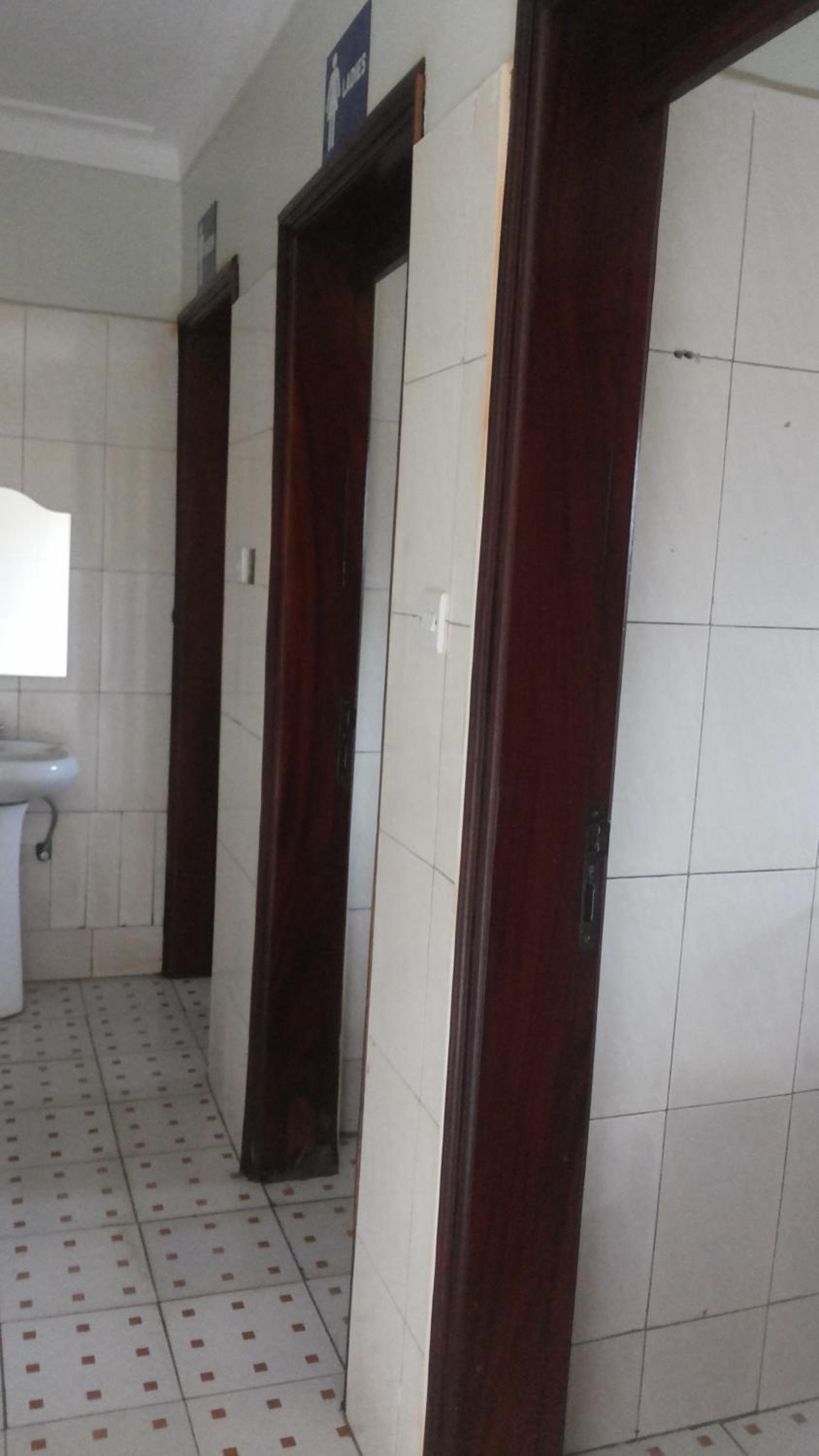 Standard Double Room With Shared Bathroom photo 3