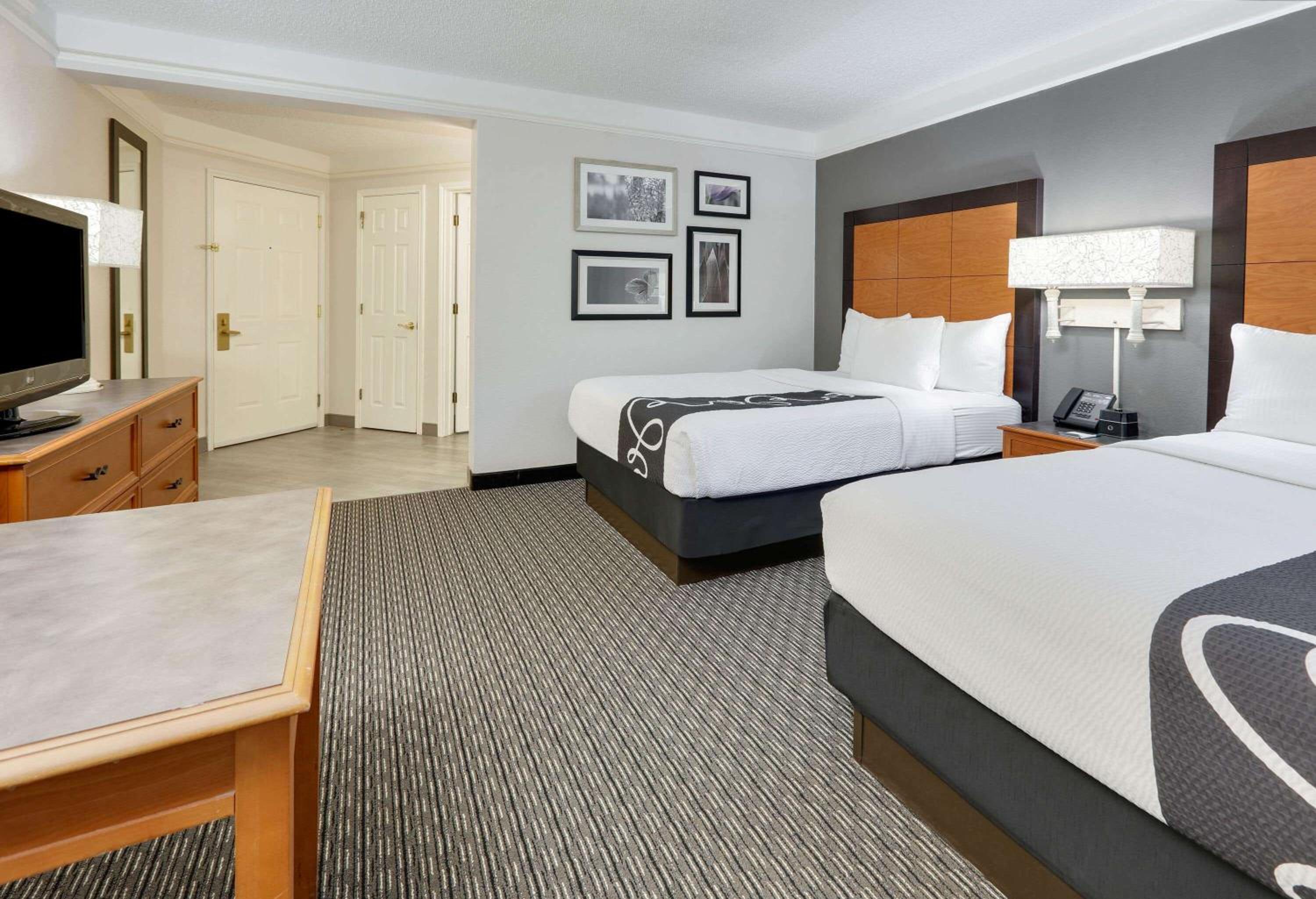 Double Room with Two Double Beds - Photo 4