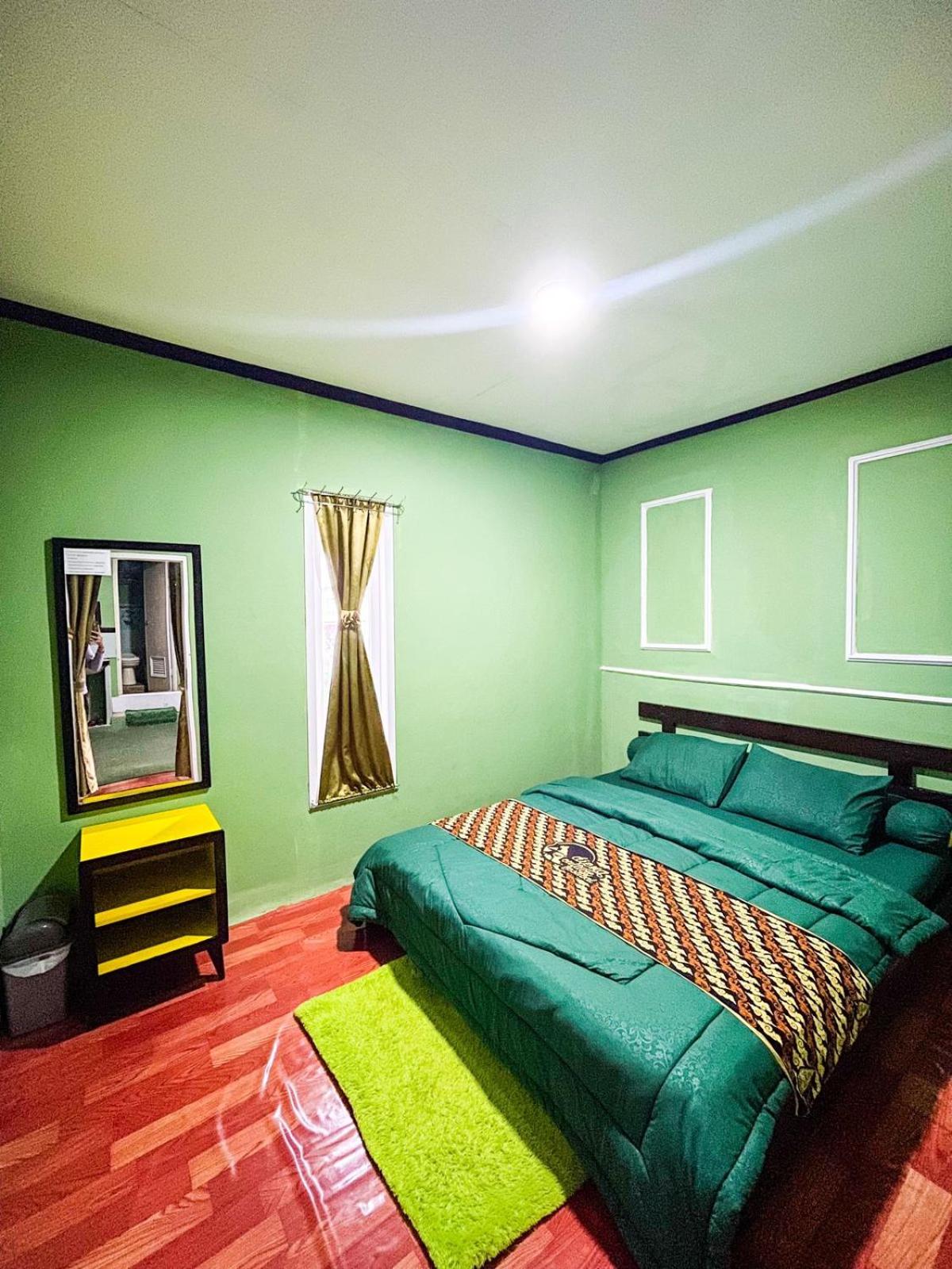 Double Room with Shared Bathroom photo 1
