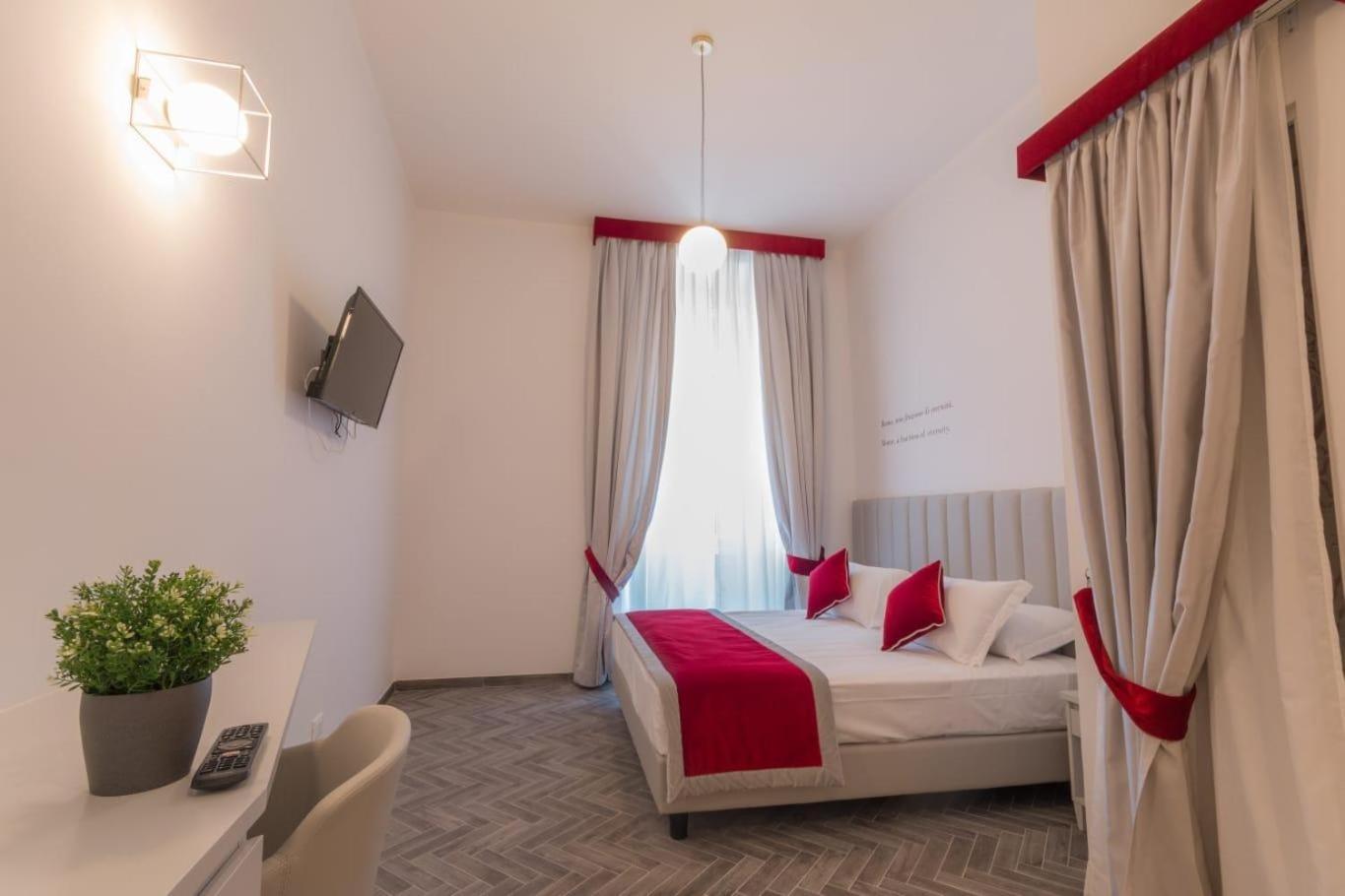 Deluxe Double Room with Shower