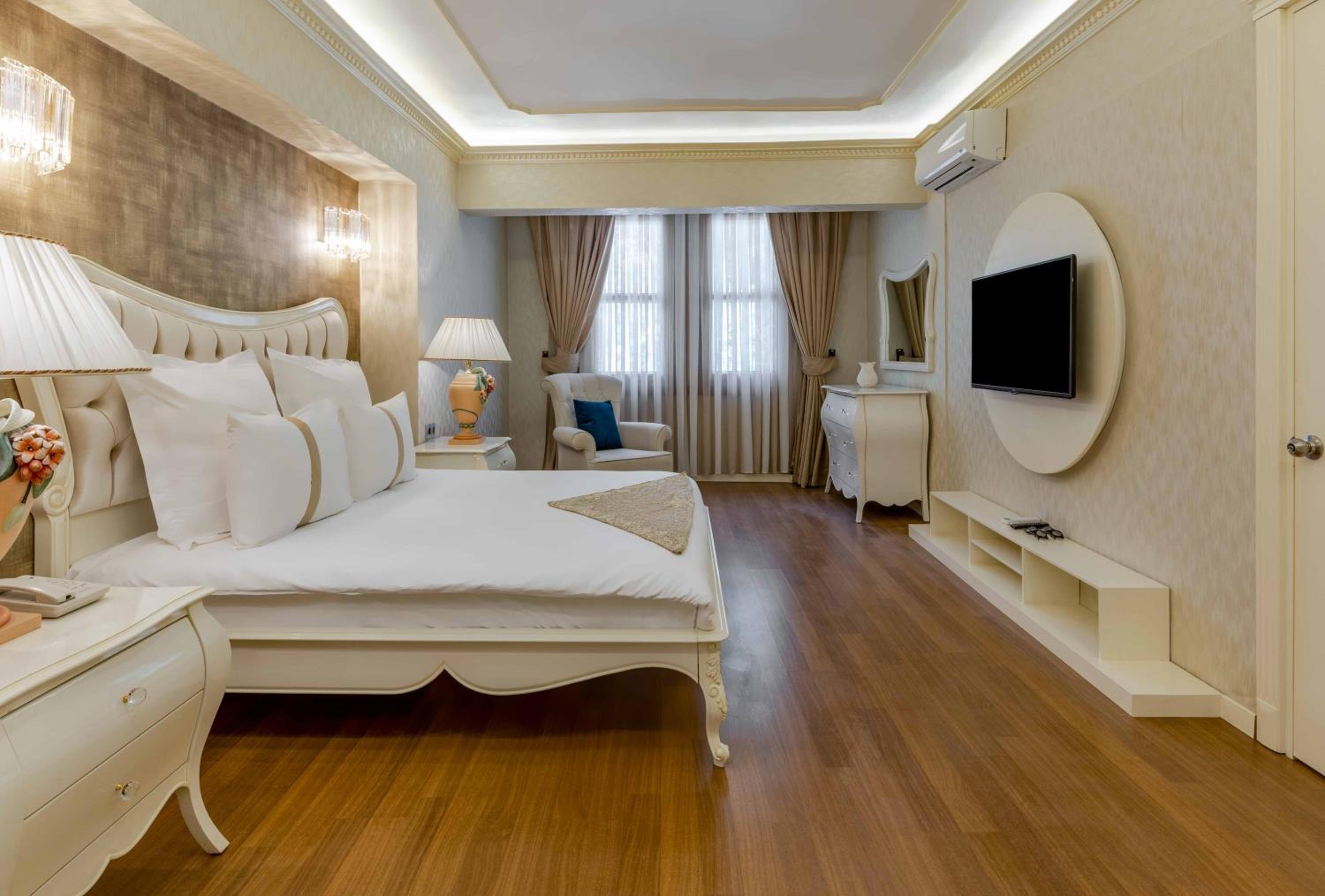 King Suite photo 2