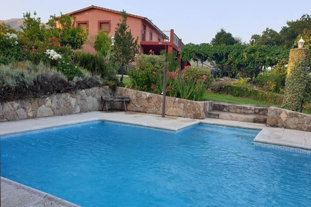 Casa de tres habitaciones
