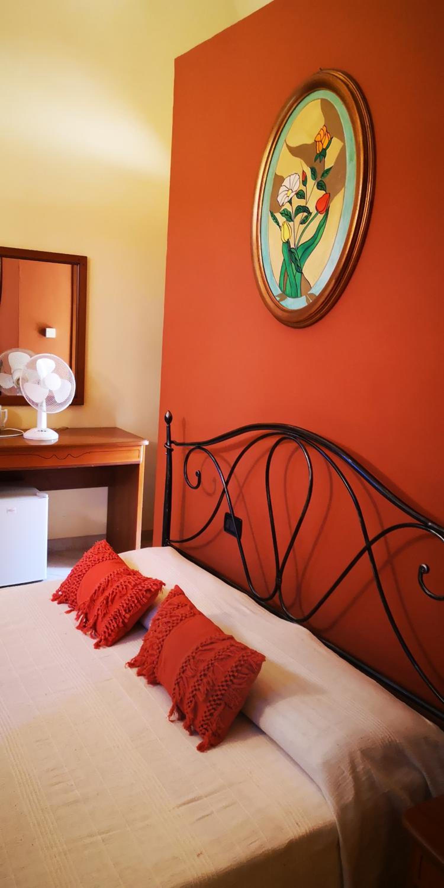Double Room with Extra Bed - Photo 2