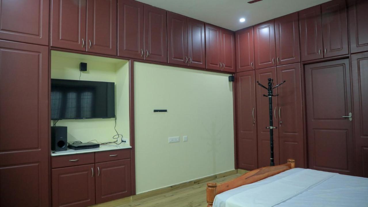 Villa with Private Pool photo 3