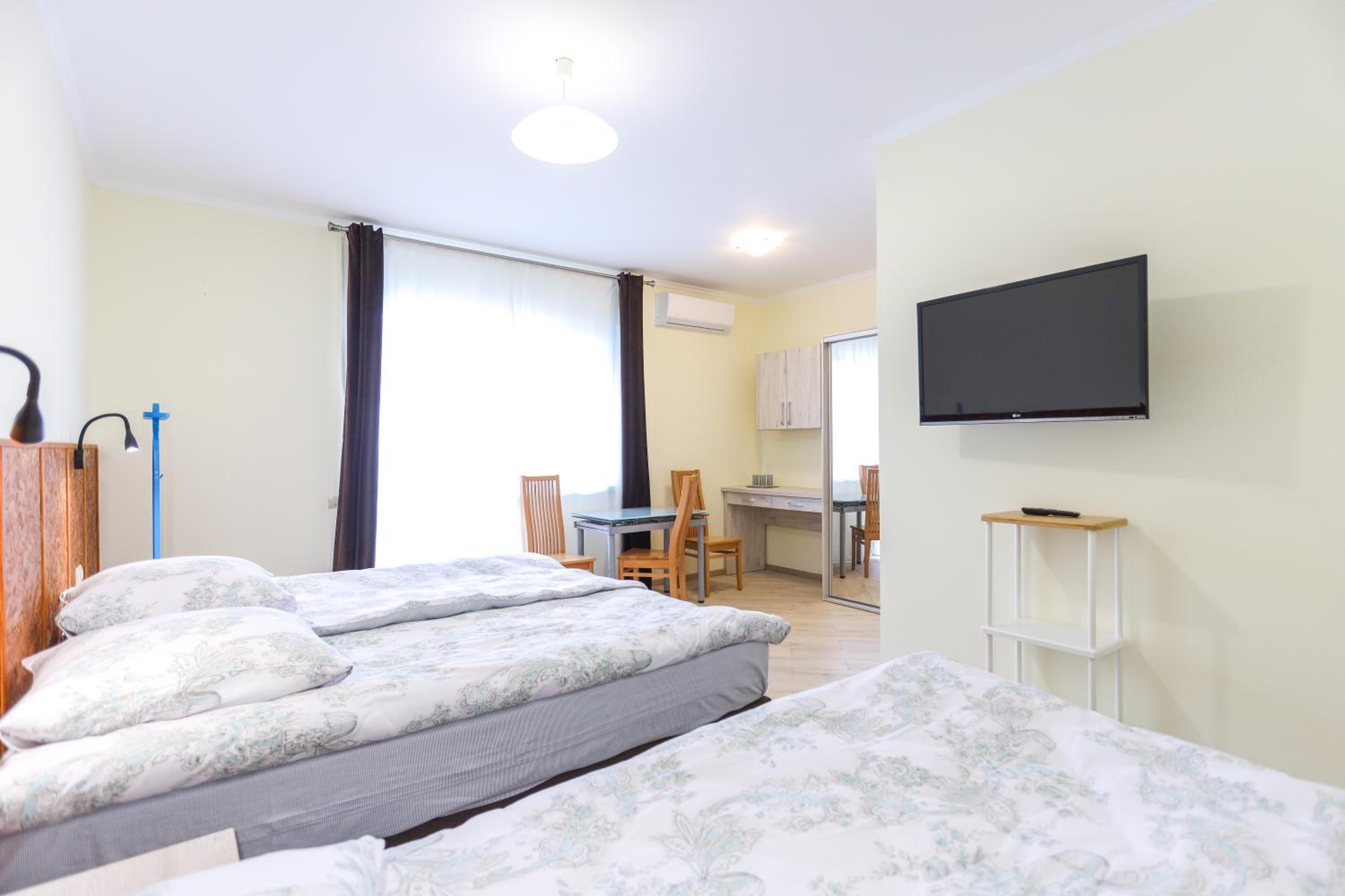 Deluxe Triple Room photo 2