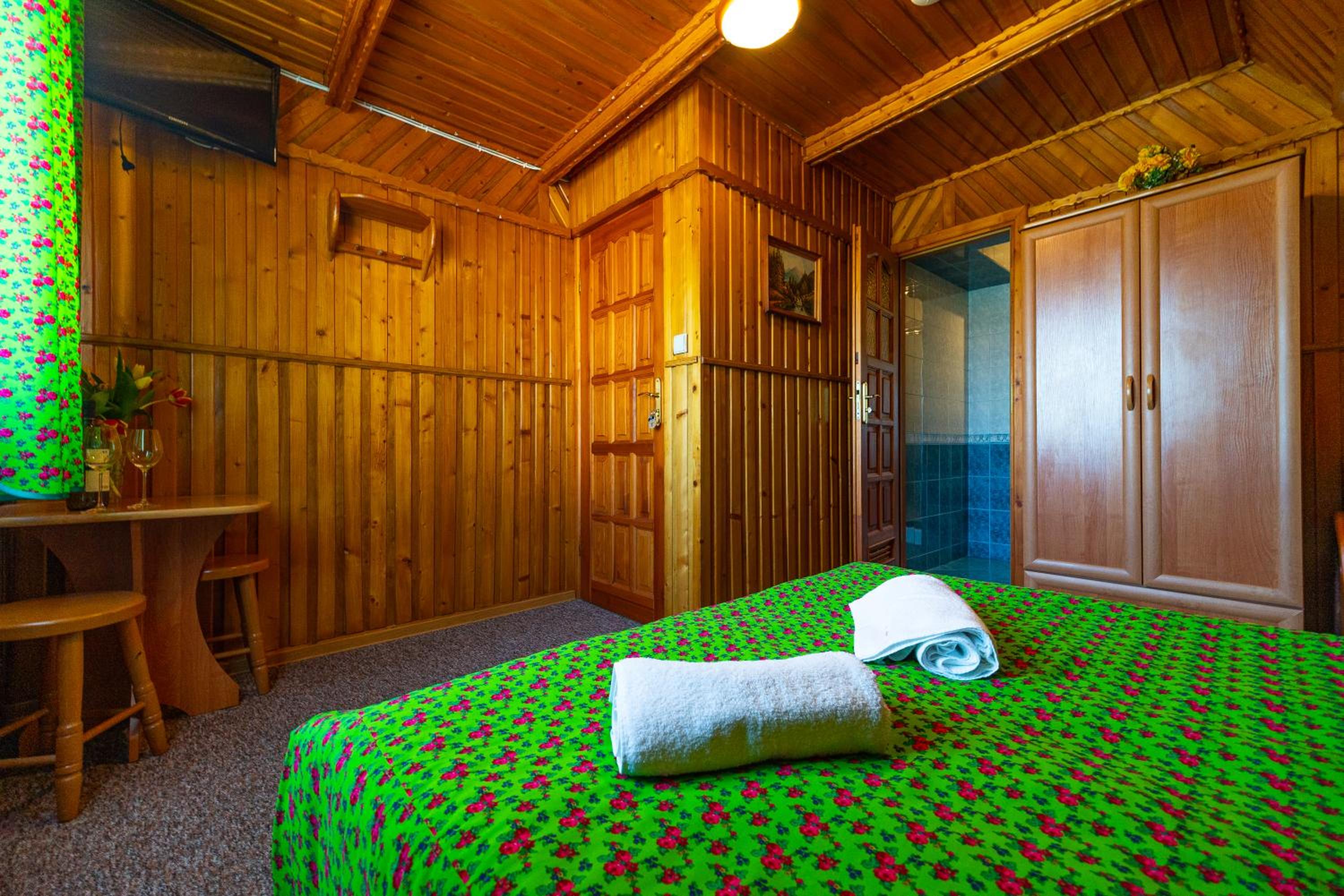 Standard Double Room - Photo 5