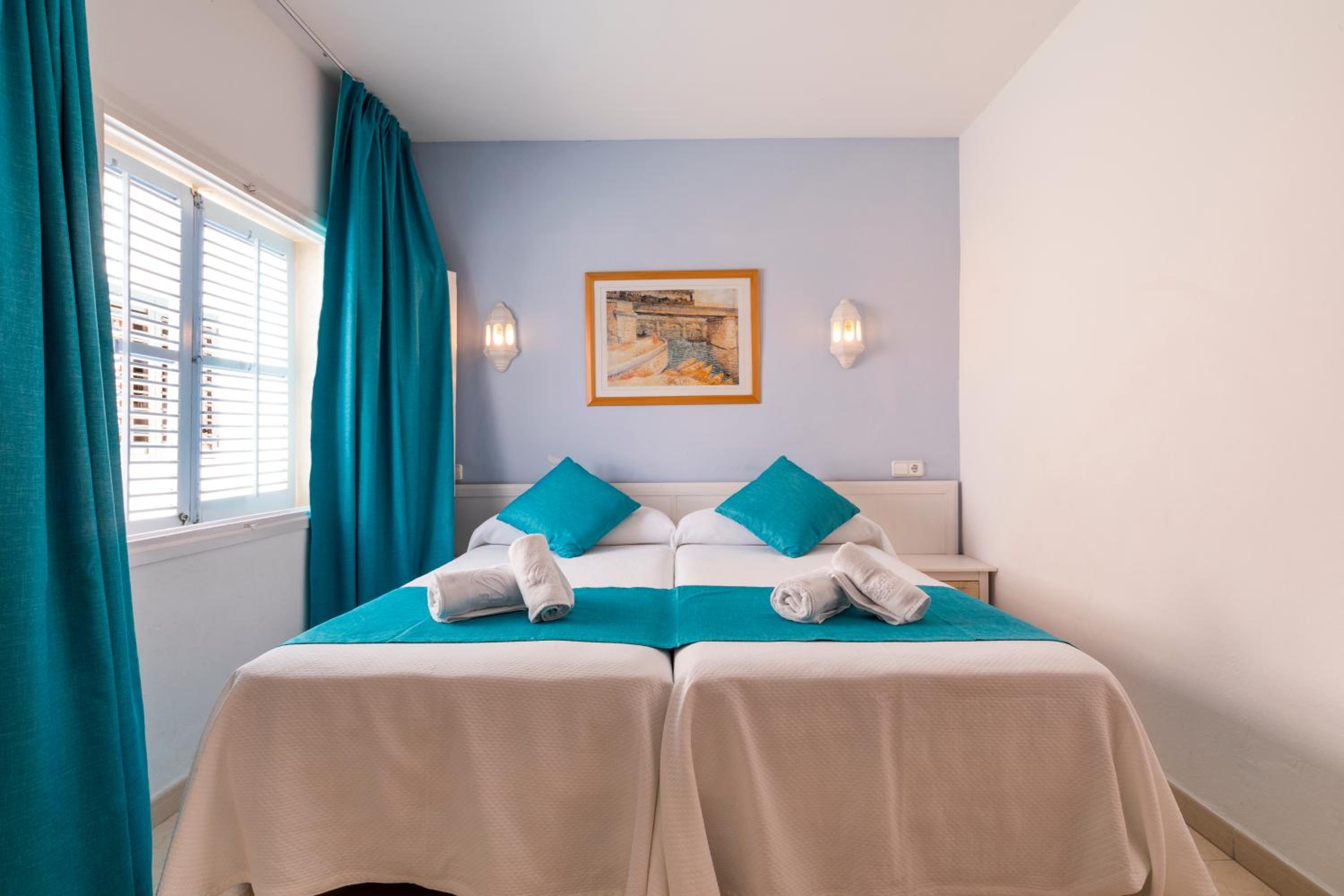Economy Double Room photo 2