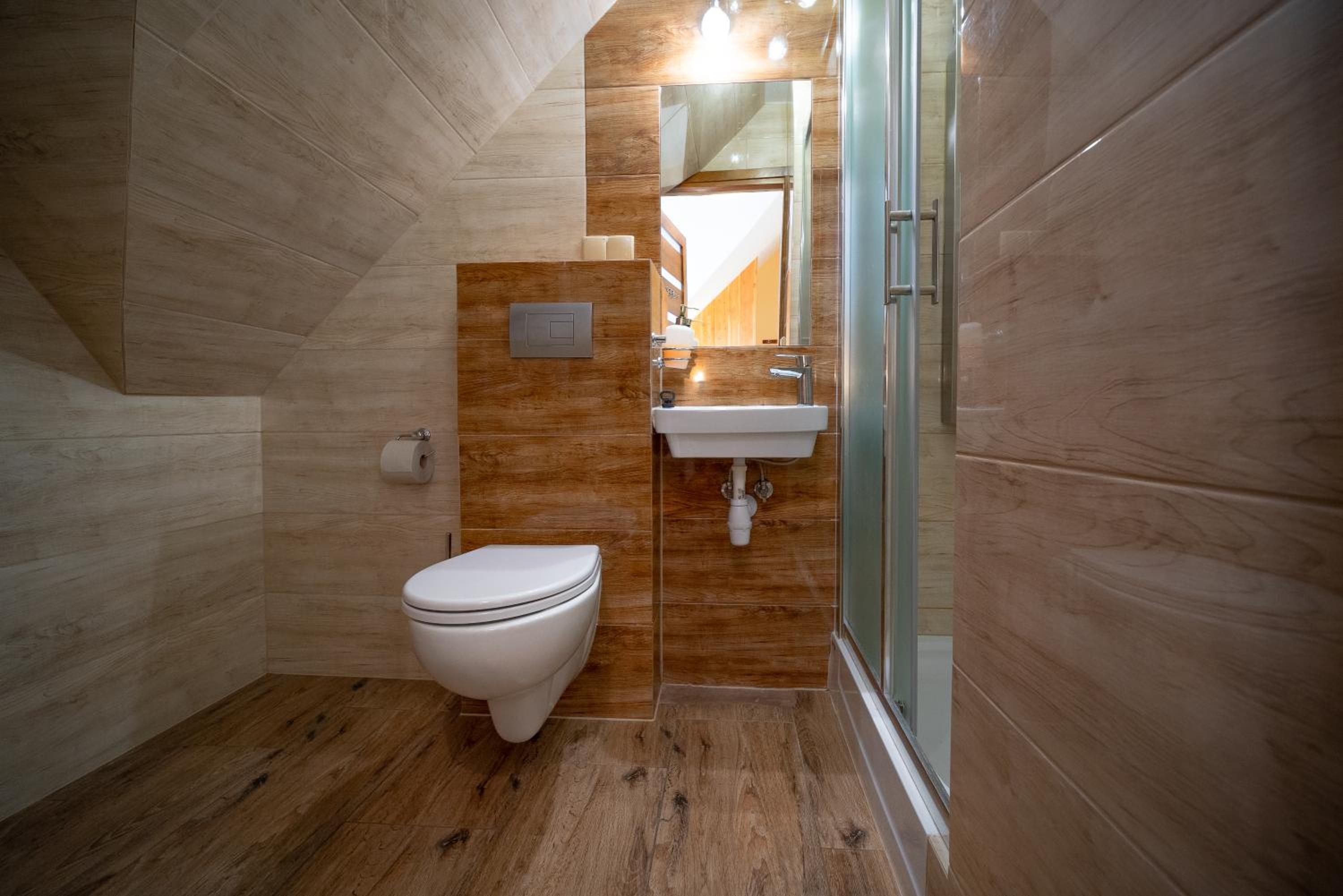 Deluxe Double Room - Photo 7