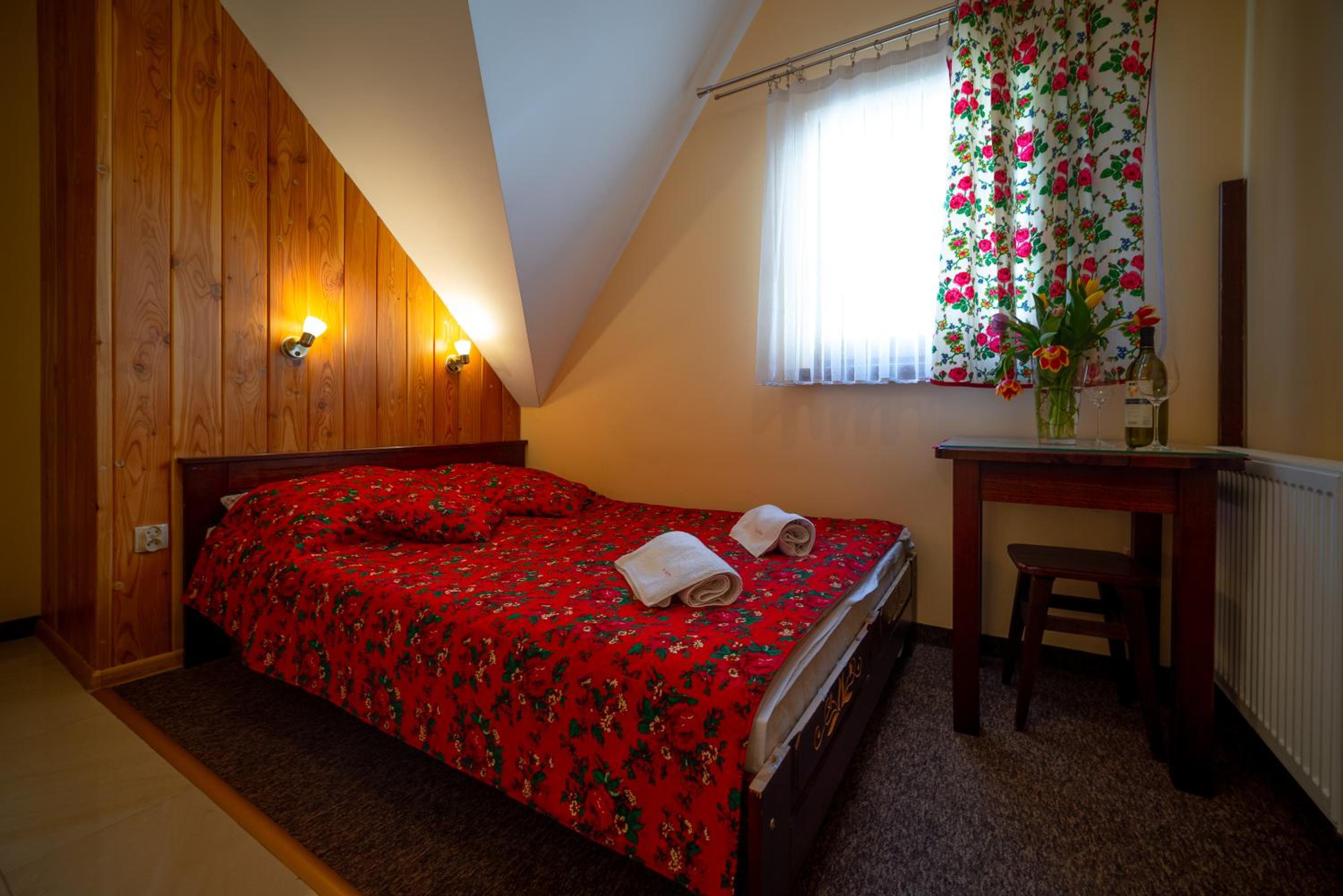 Deluxe Double Room - Photo 11