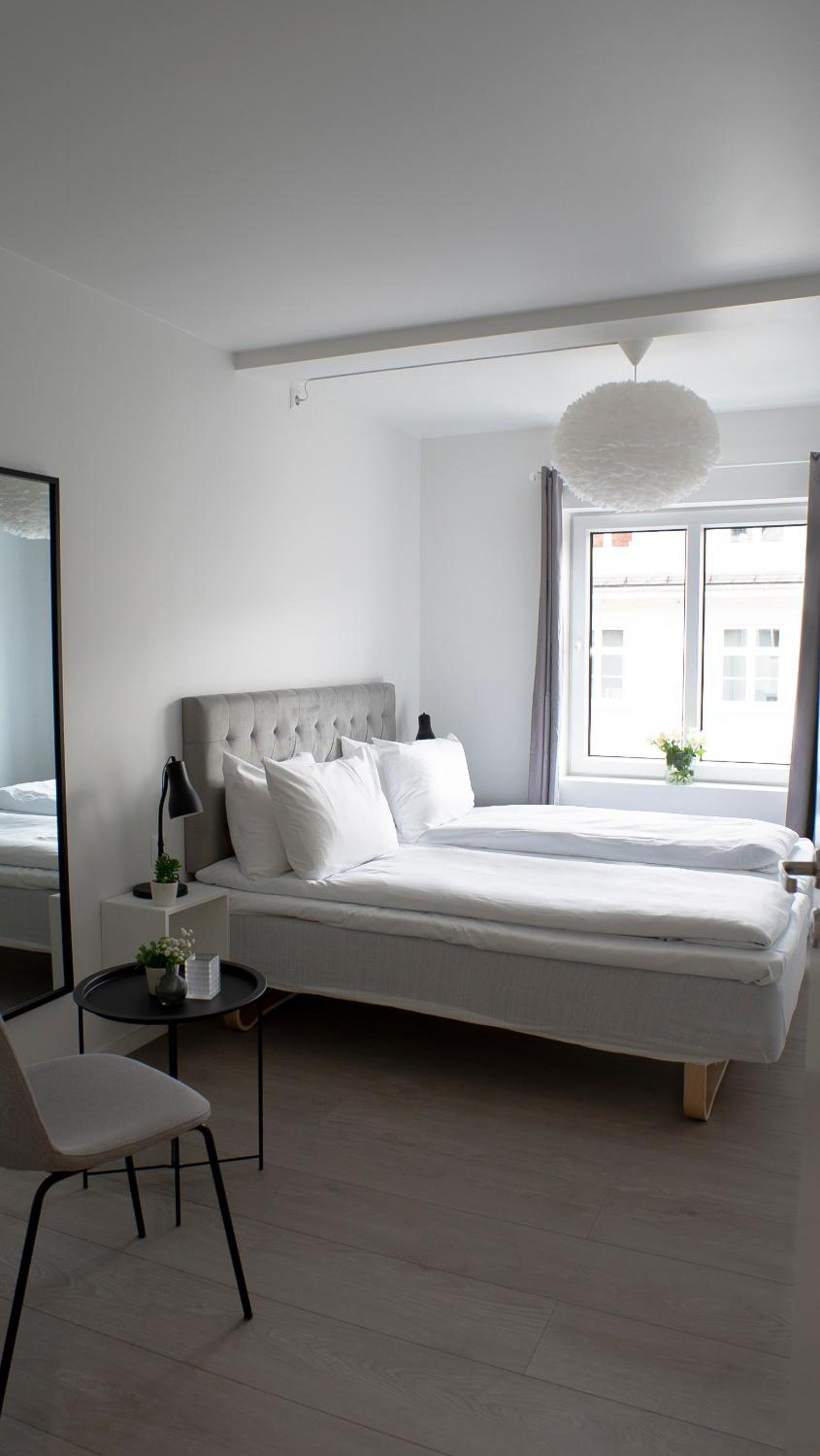 Two-Bedroom Apartment thumbnail 6