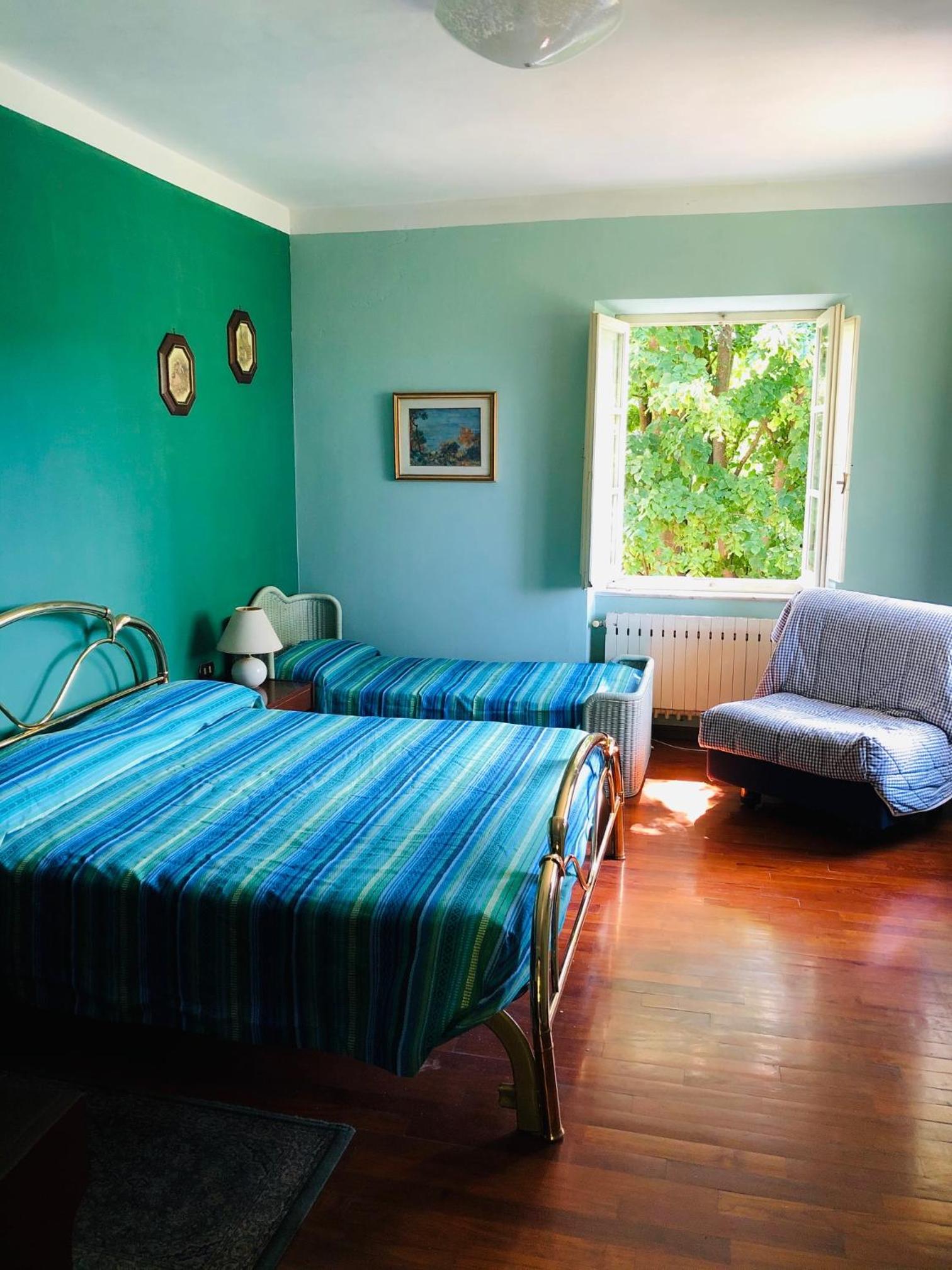 Triple Room with Private Bathroom - Photo 1