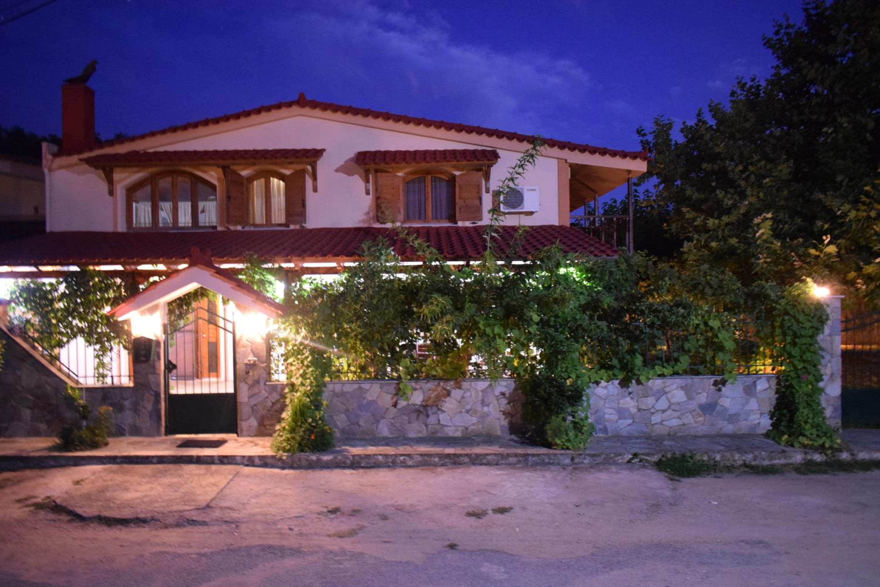 Villa photo 2