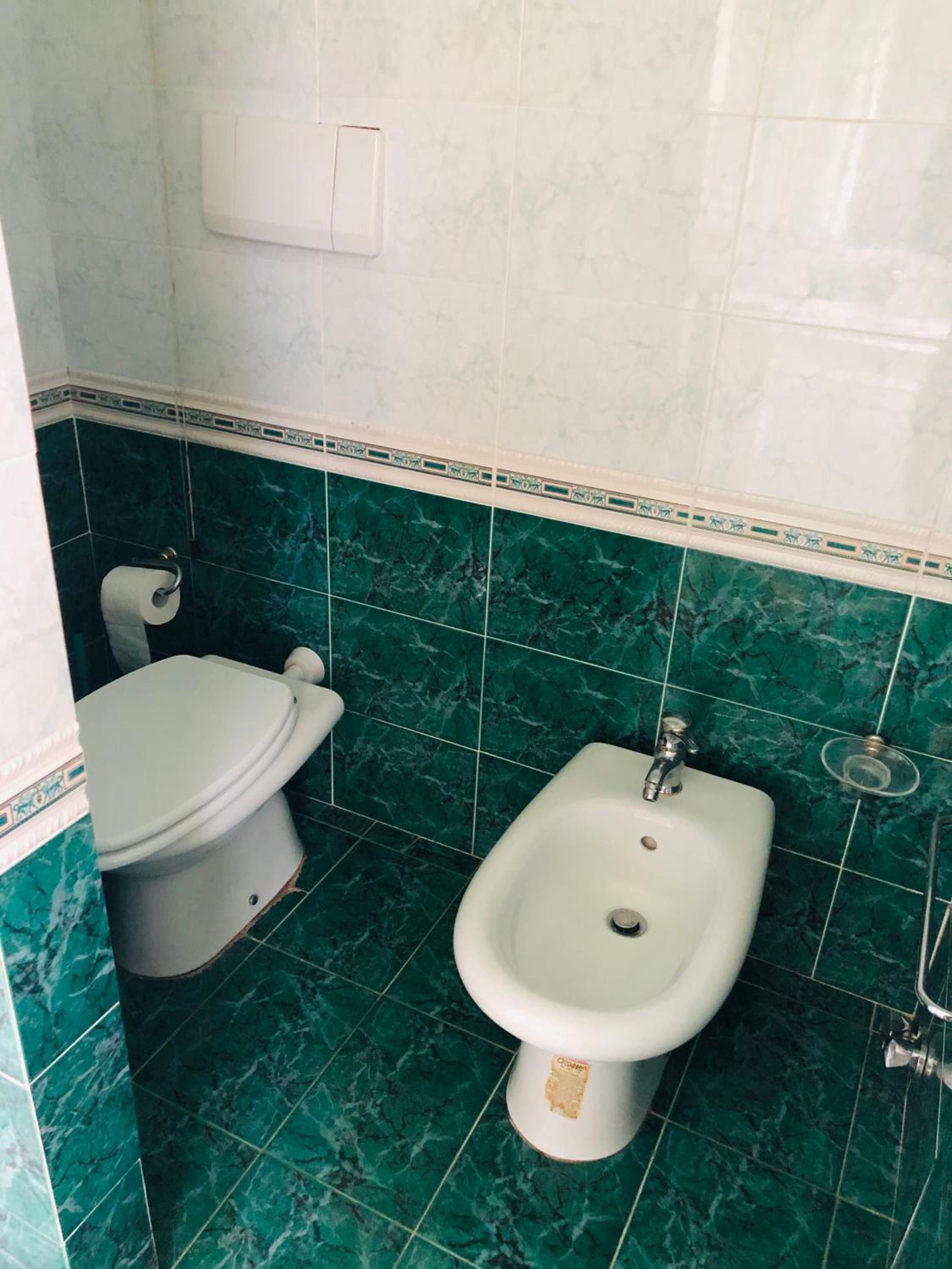Double Room with Private Bathroom - Photo 6