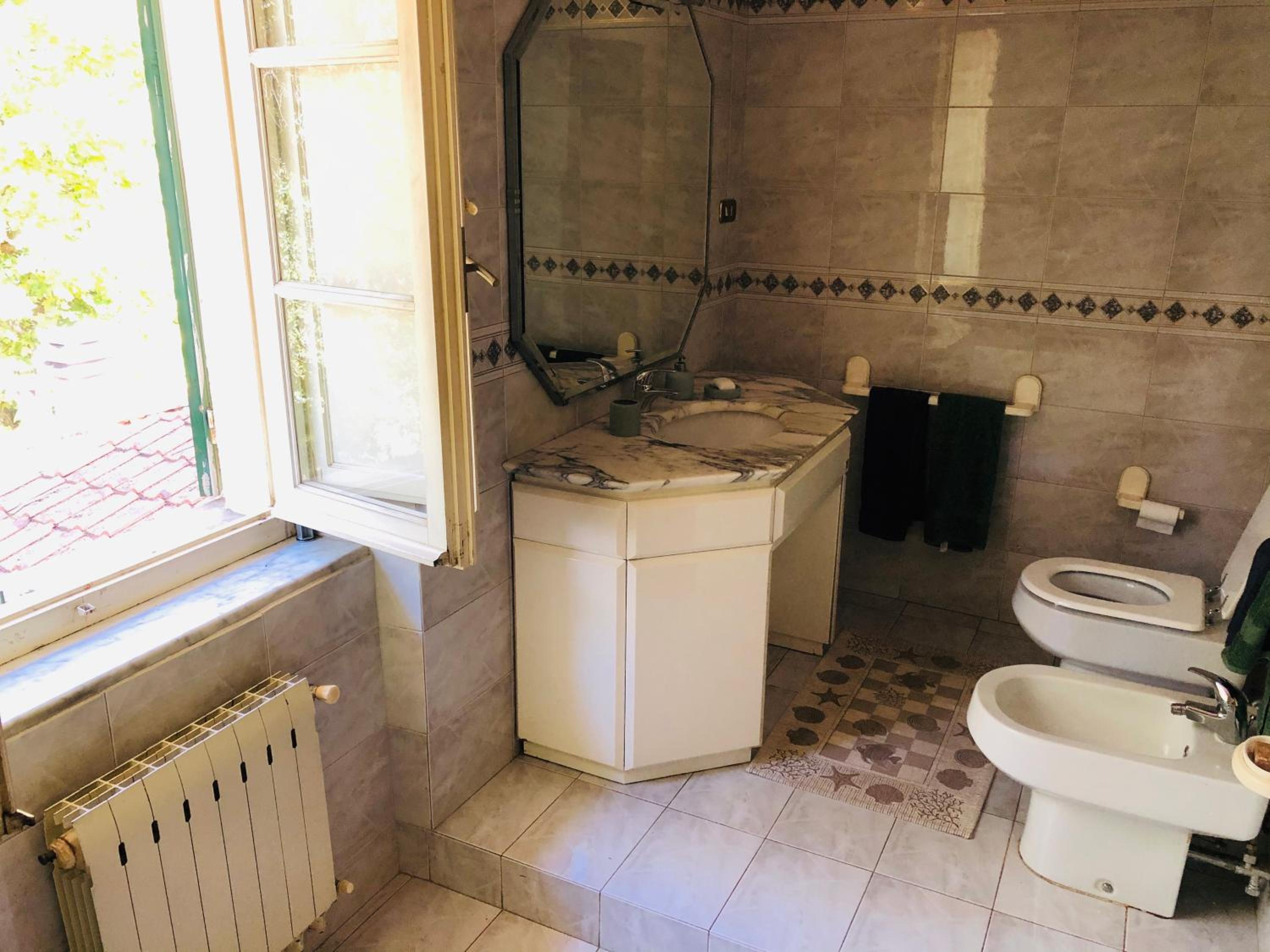 Triple Room with Private Bathroom - Photo 4