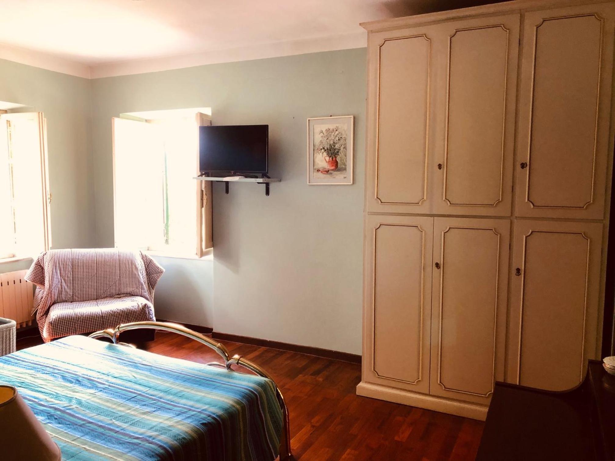 Triple Room with Private Bathroom - Photo 5