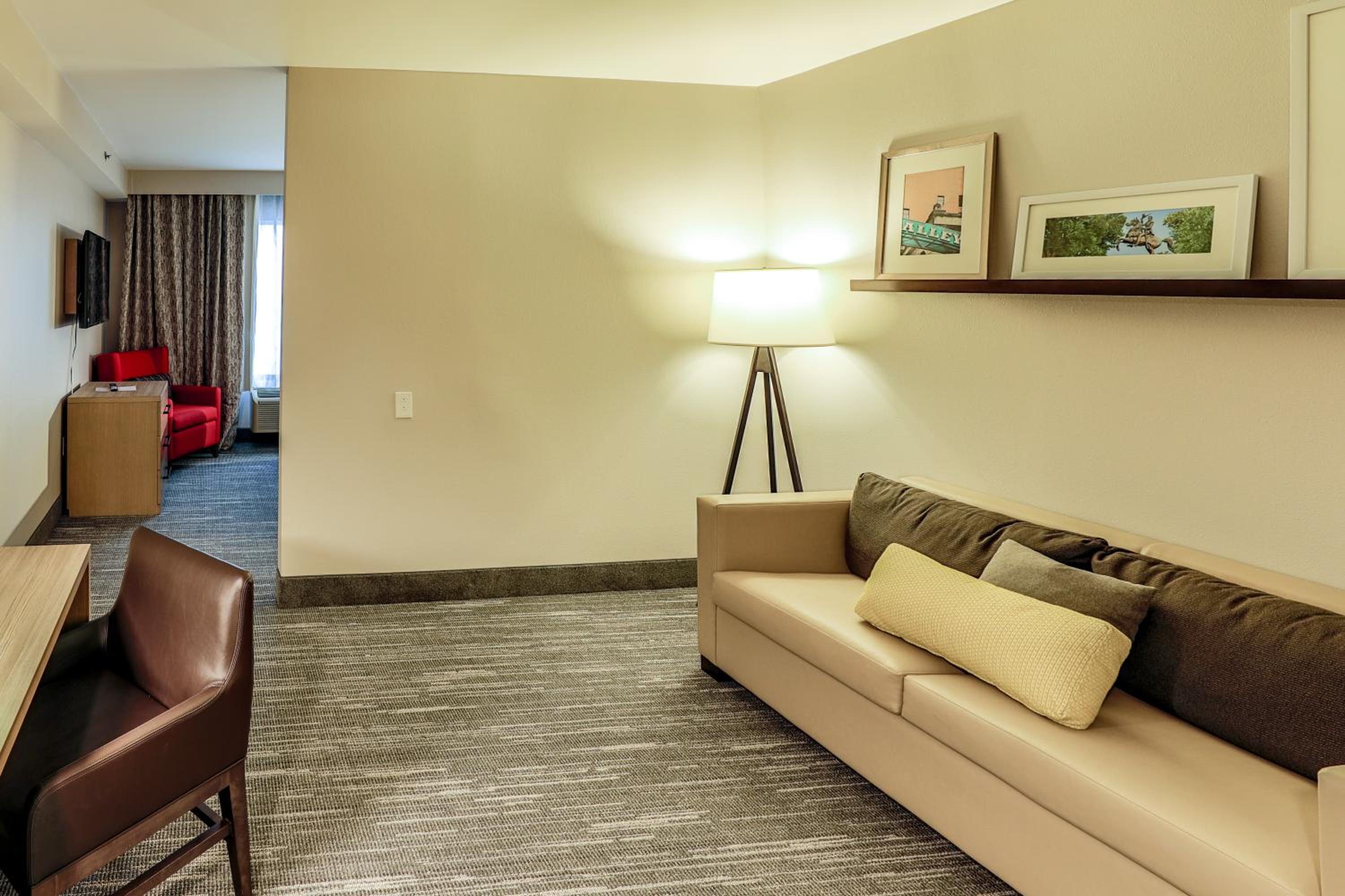 King Studio Suite - Non-Smoking - Photo 1