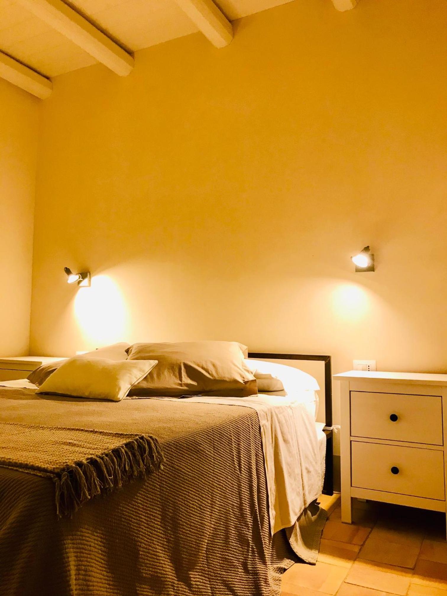 Two-Bedroom House - Photo 3