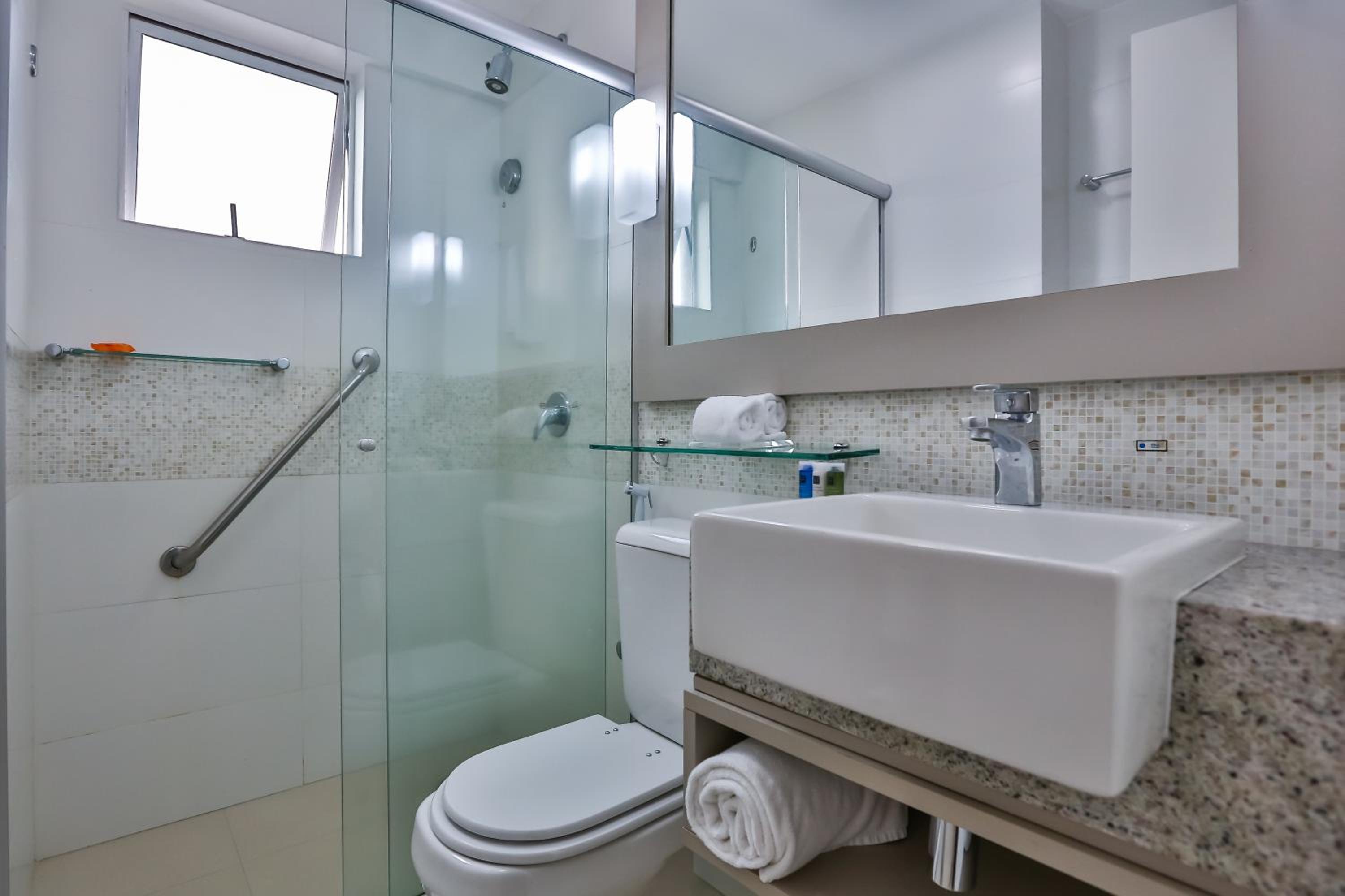 Deluxe Triple Suite