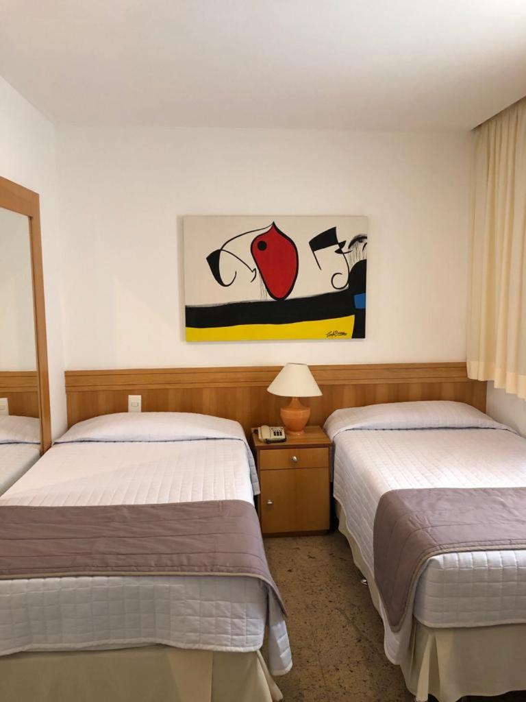 Luxury Room with 2 Single Beds