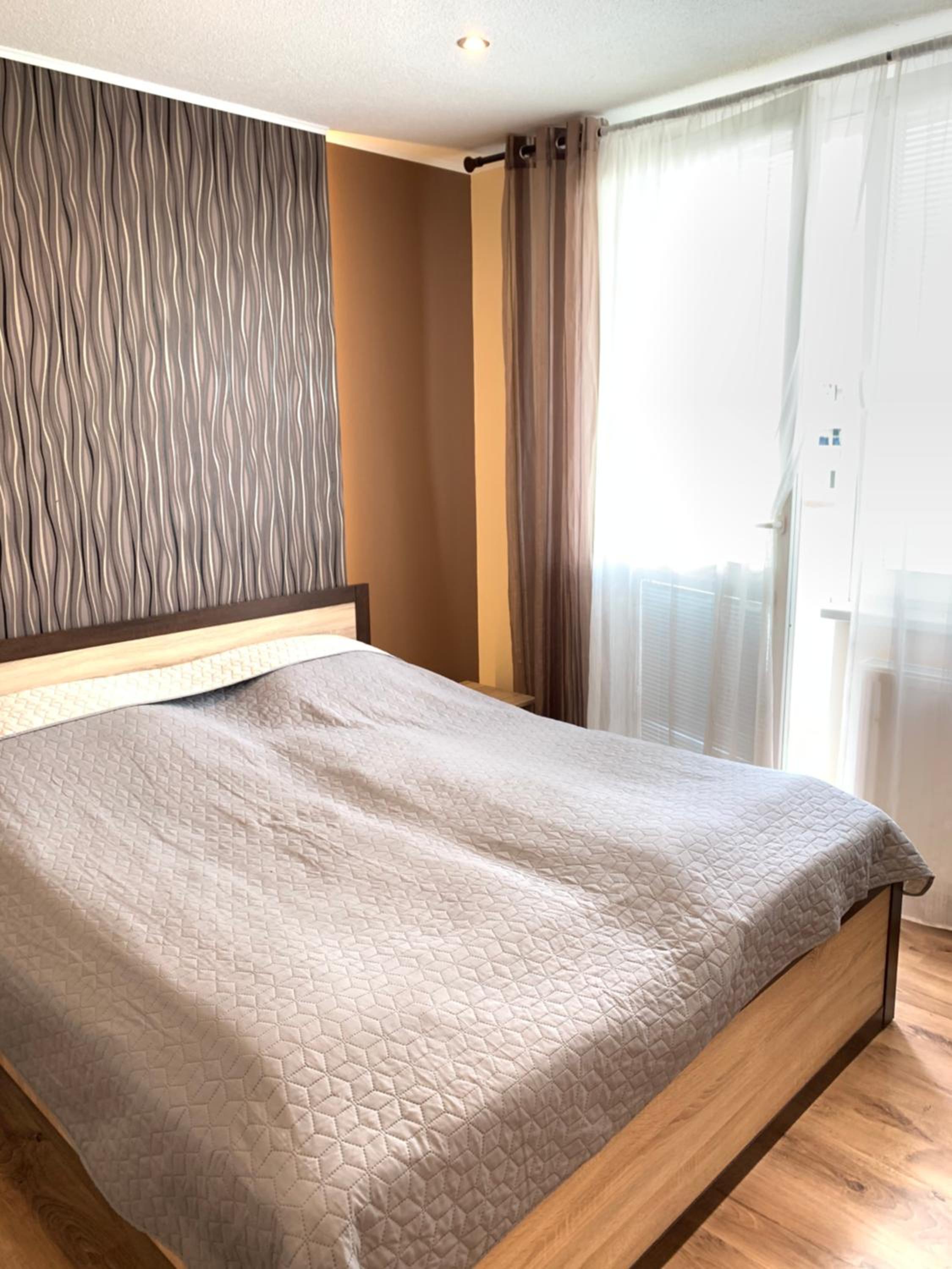 One-Bedroom Apartment - Photo 7