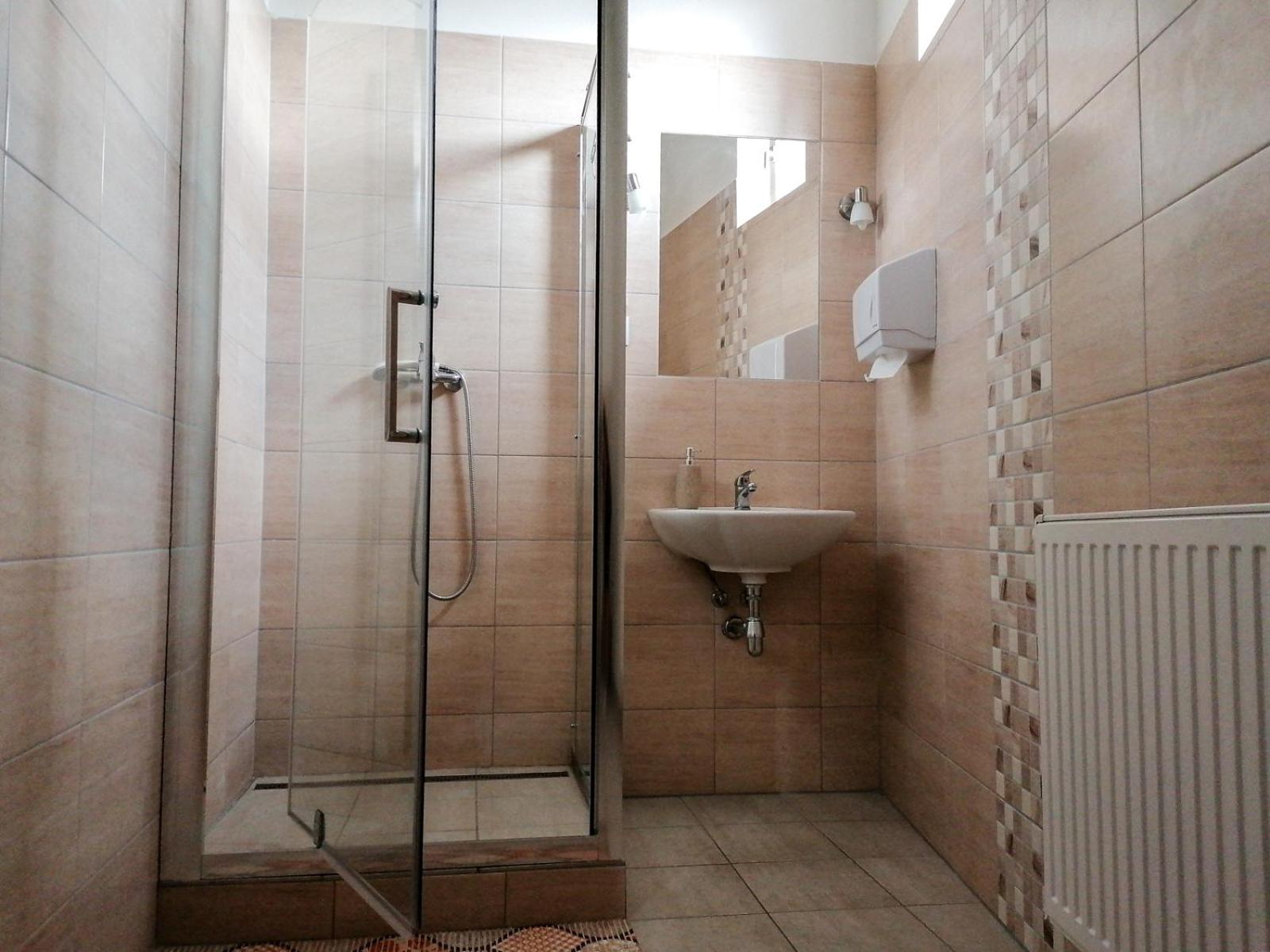 Apartment with Balcony - Photo 3