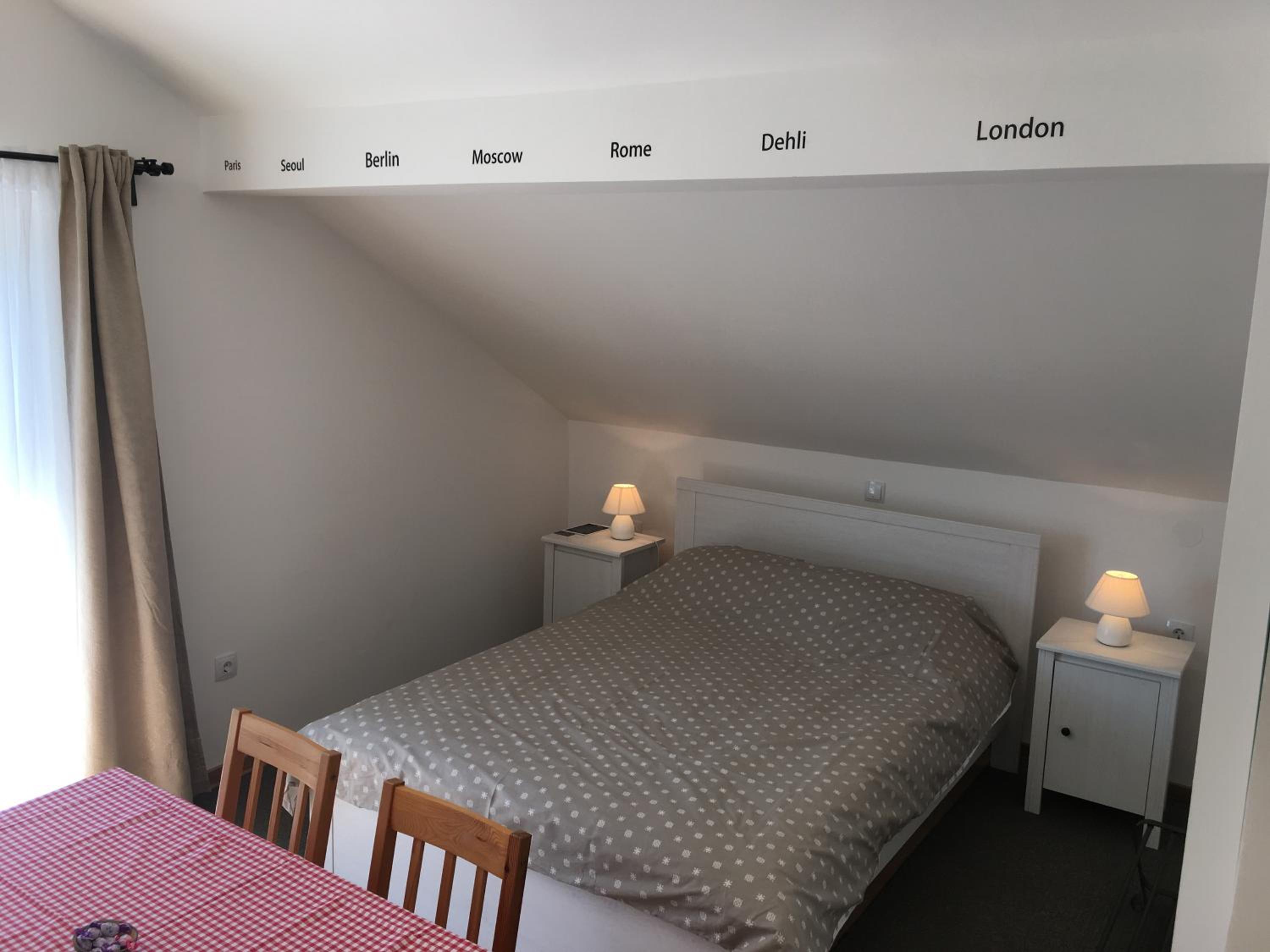 Studio with Balcony - Photo 27