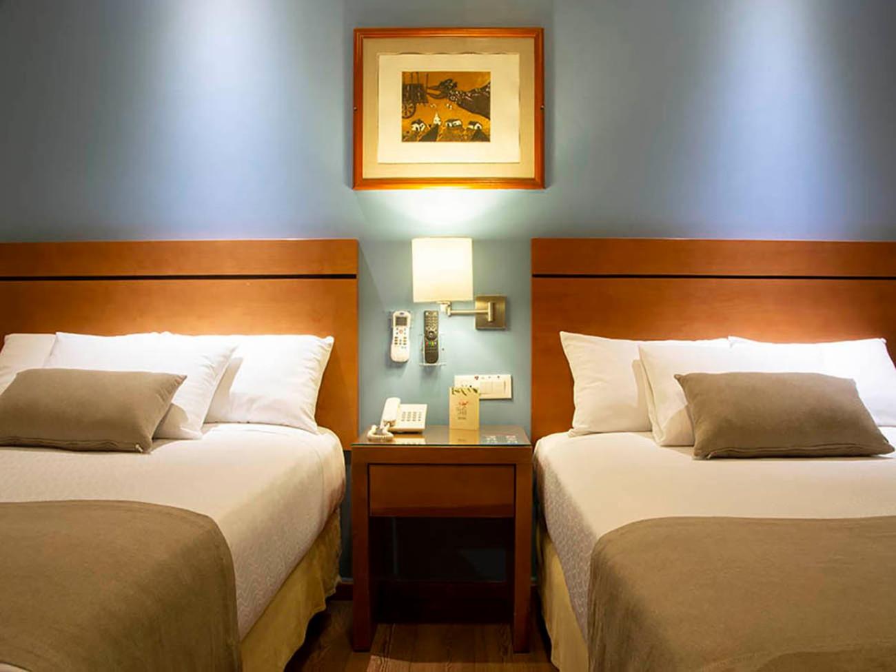 Standard Double Room - Photo 9