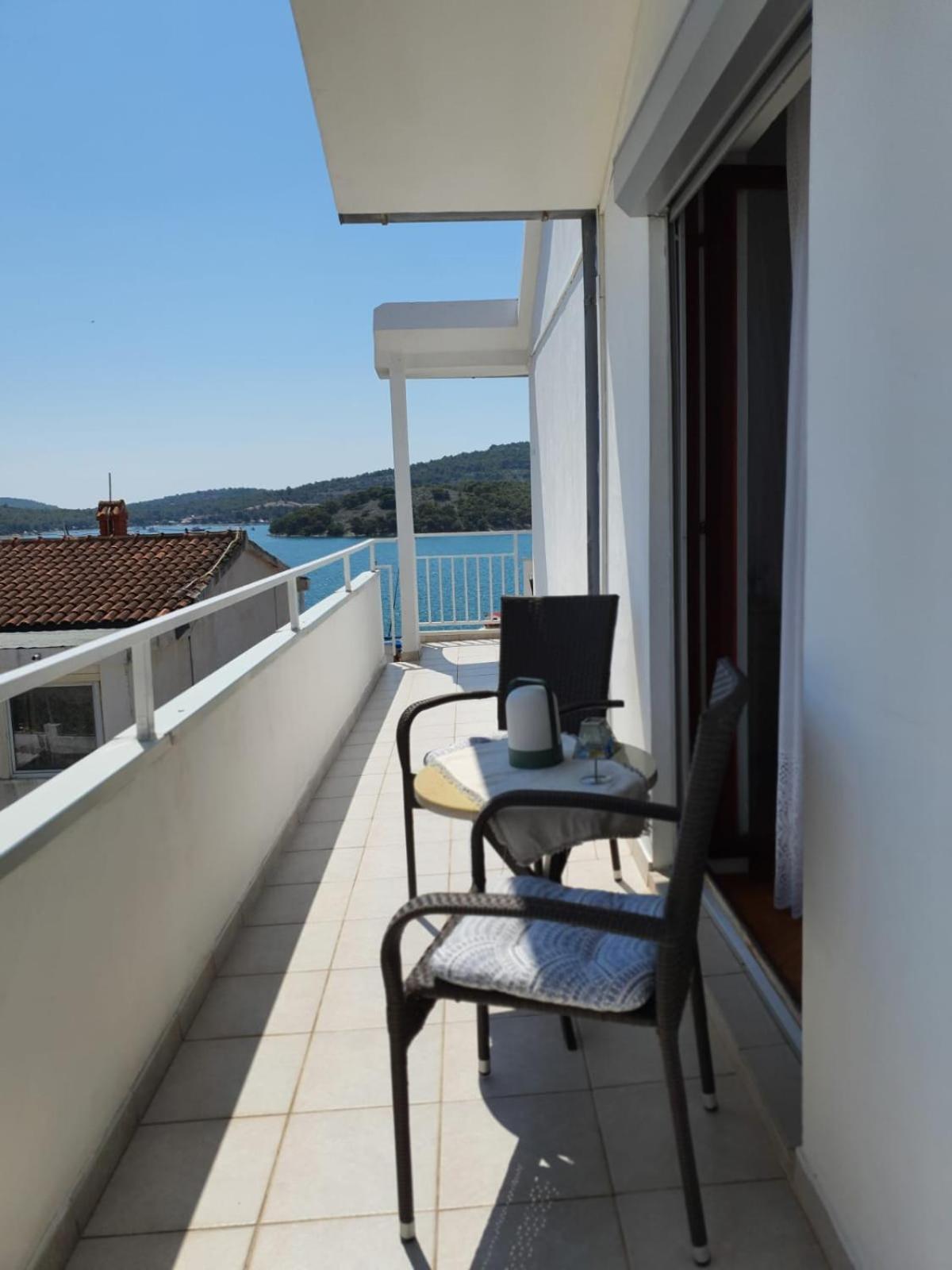 Apartment with Sea View photo 2