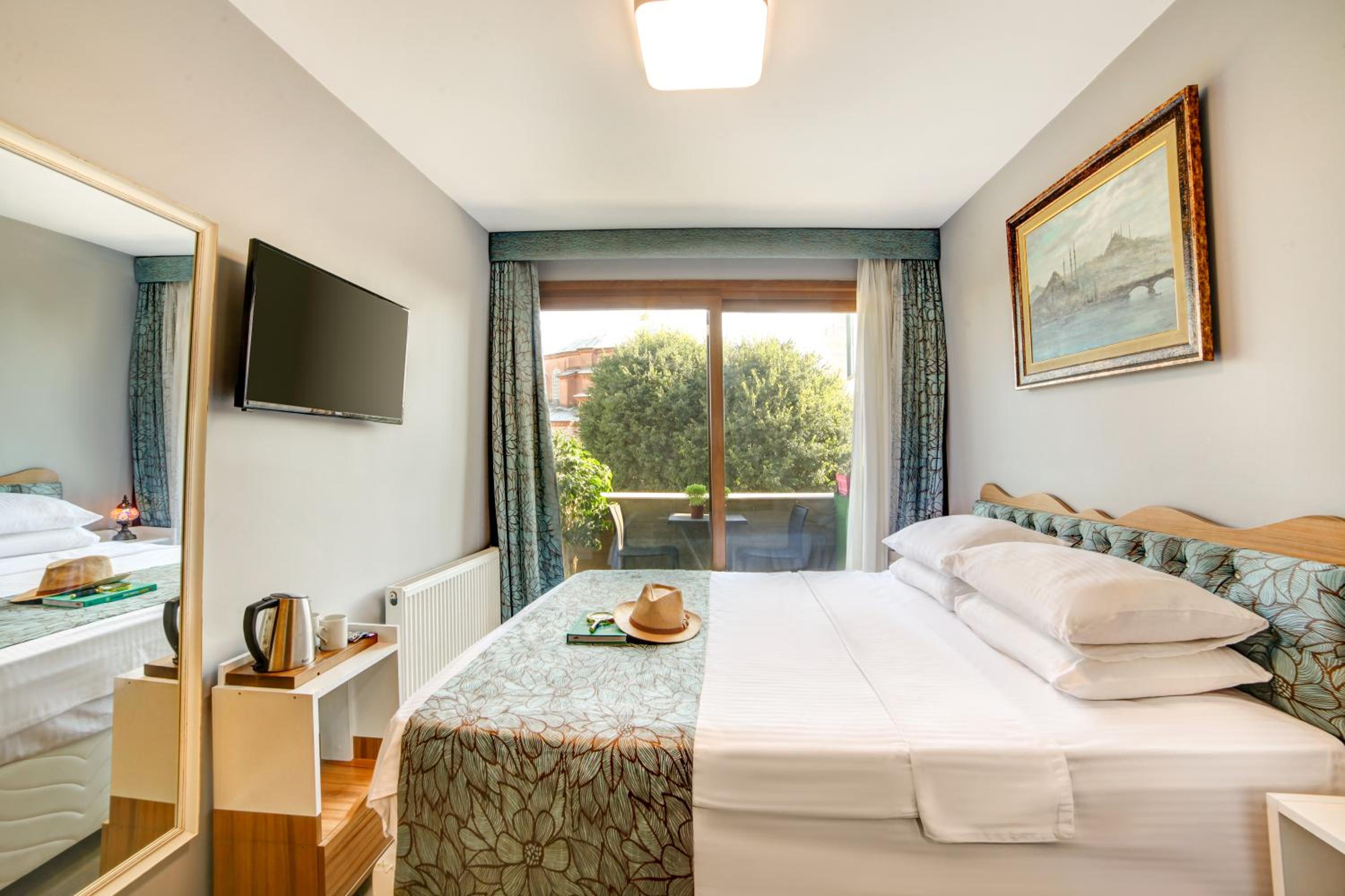 Double Room with Balcony photo 1