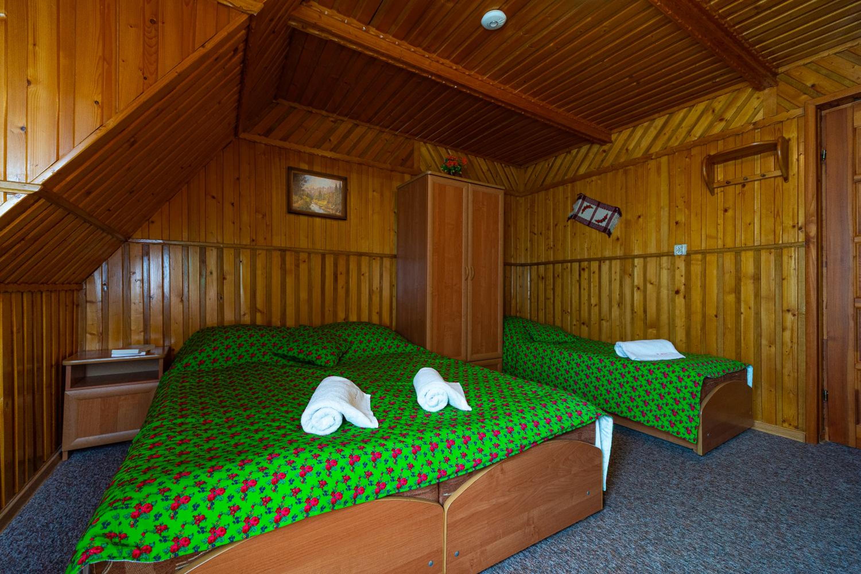 Standard Triple Room - Photo 7