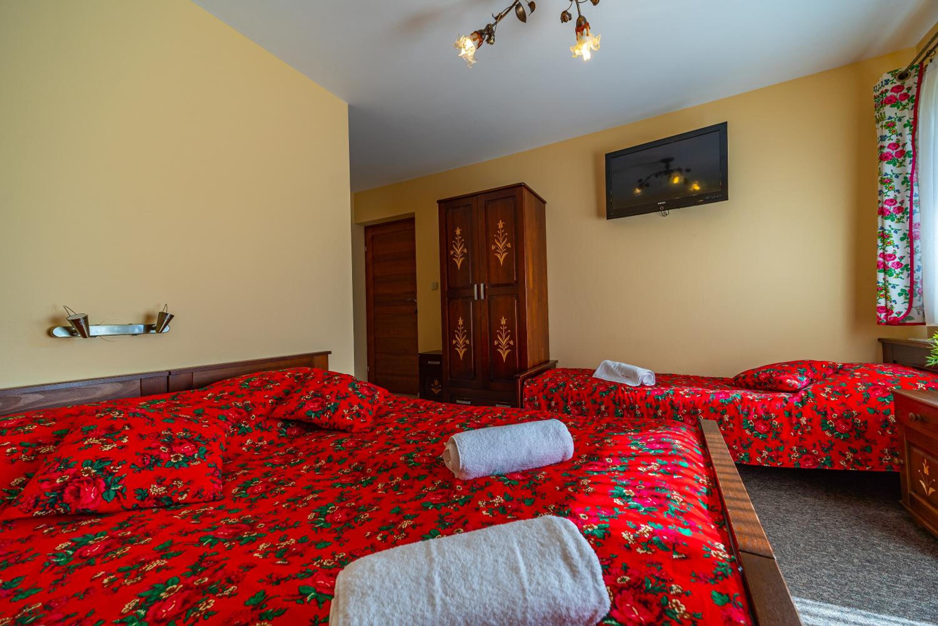 Deluxe Triple Room - Photo 9