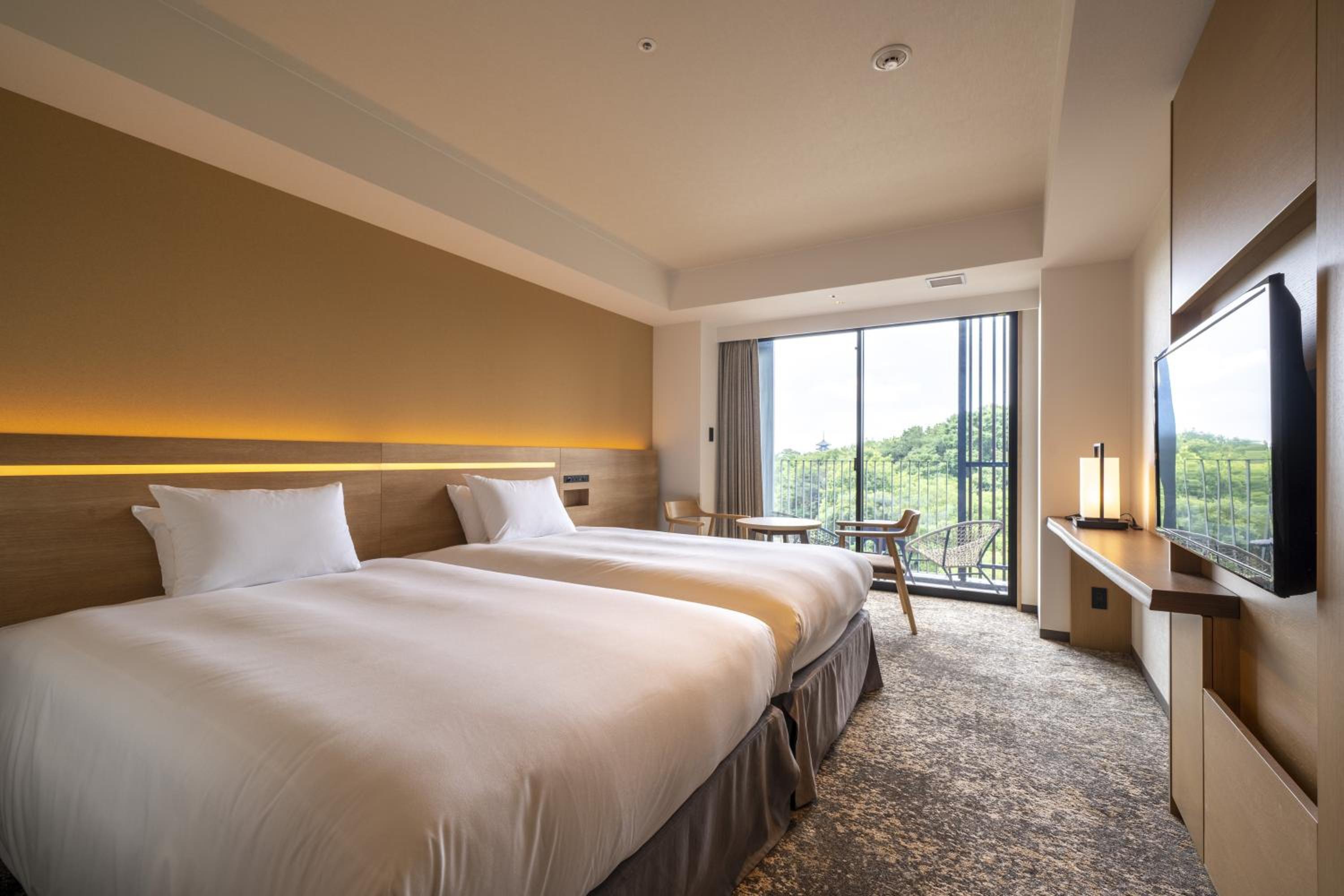 Twin Room with Bathroom, Balcony and Garden View - Non Smoking - Photo 1