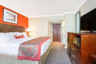 Quadruple Room with Two Queen Beds - Non Smoking/Interior Hall photo 1