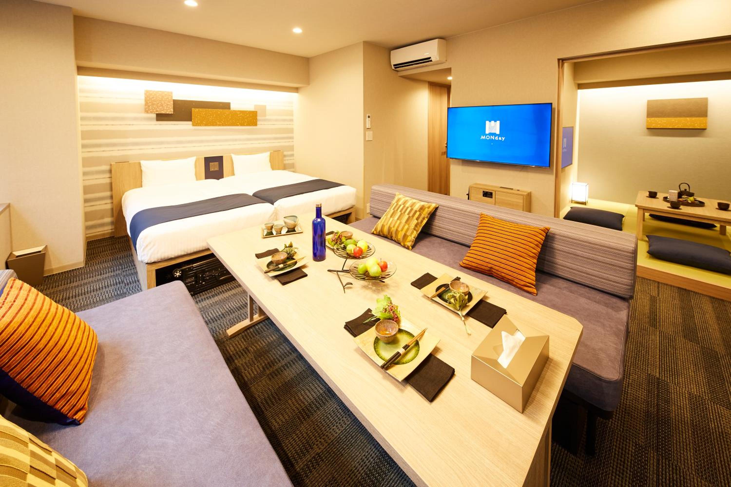 Grand Japanese Room with Washing Machine photo 1