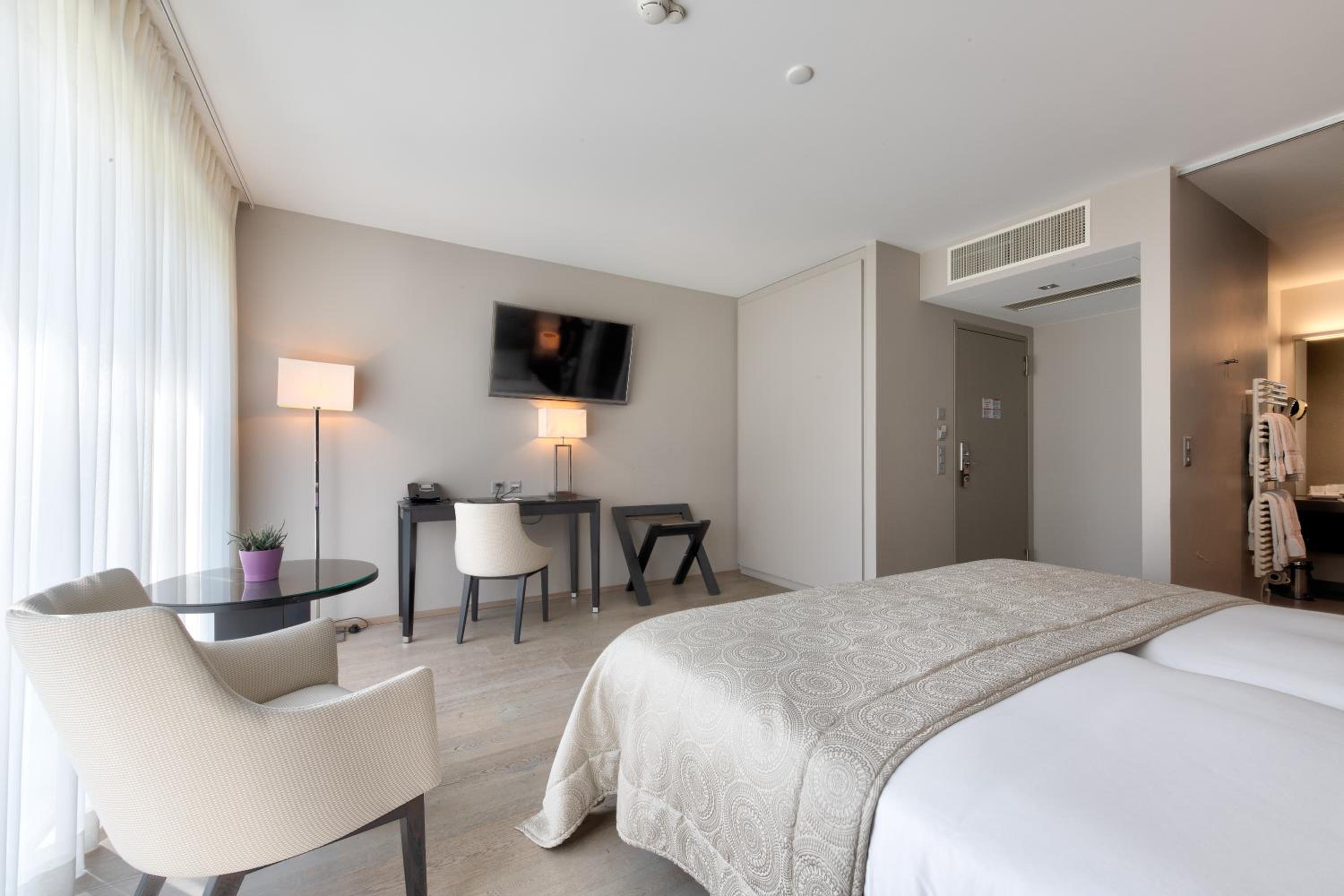 Superior Double Room - Photo 4