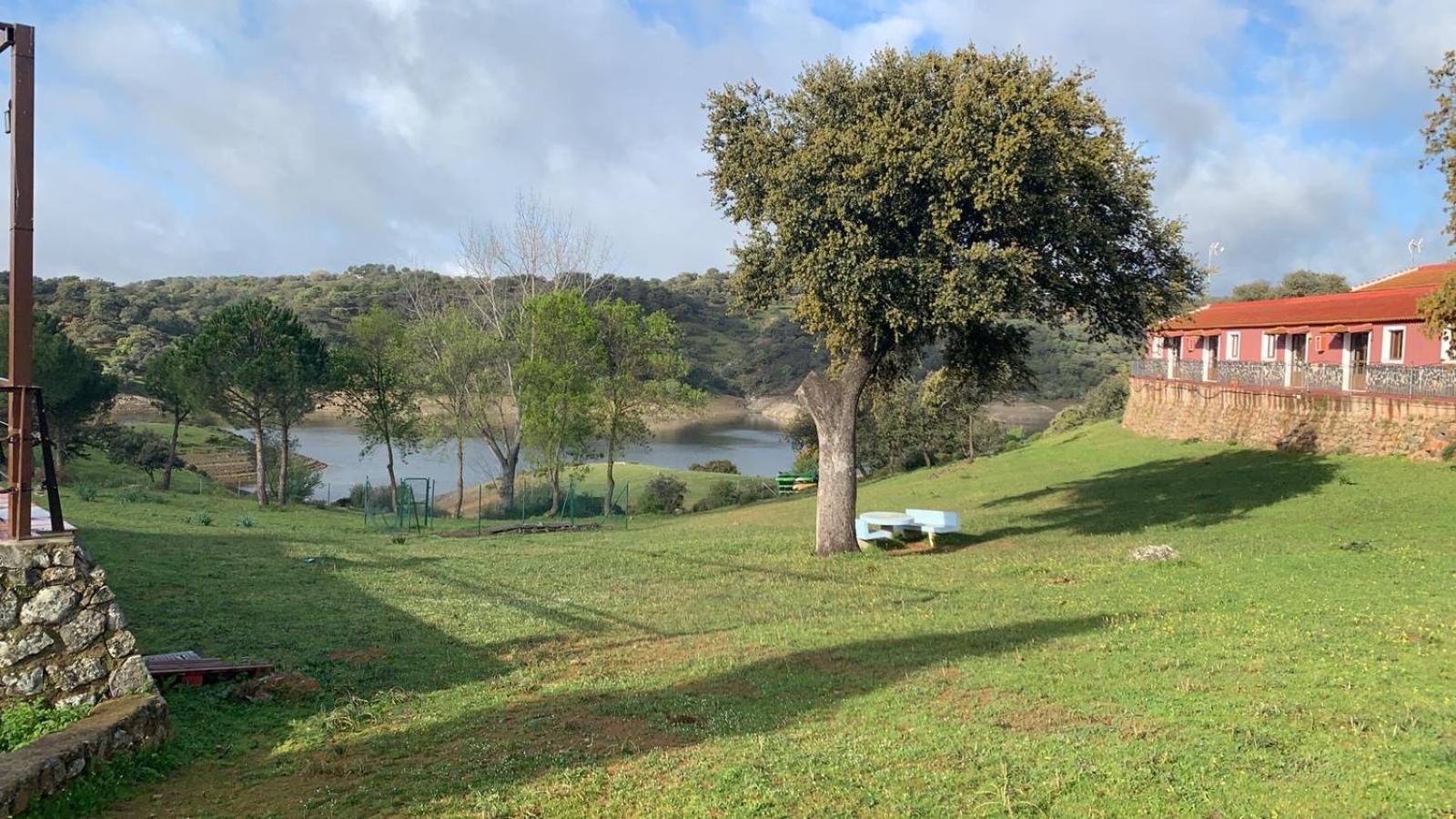 Double Room with Lake View photo 3