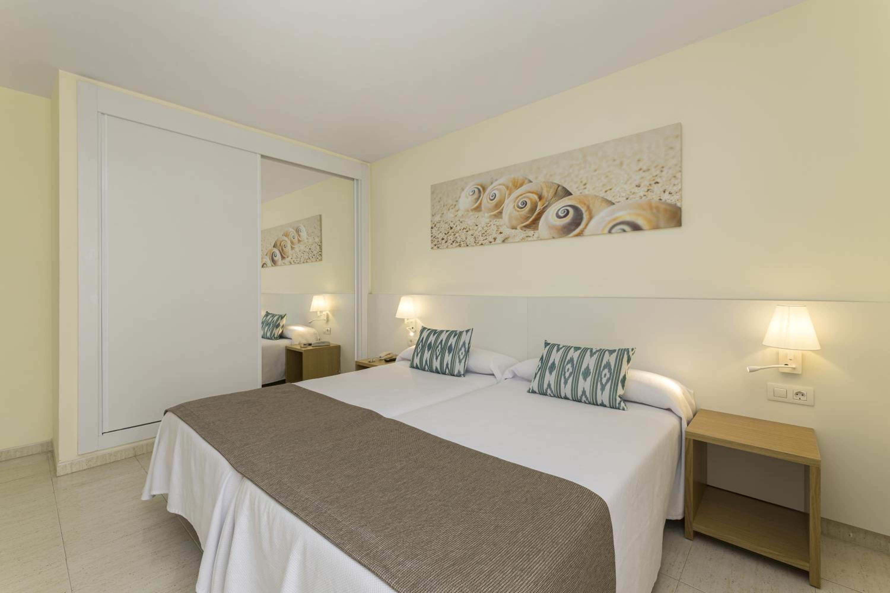 Junior Suite - Photo 12