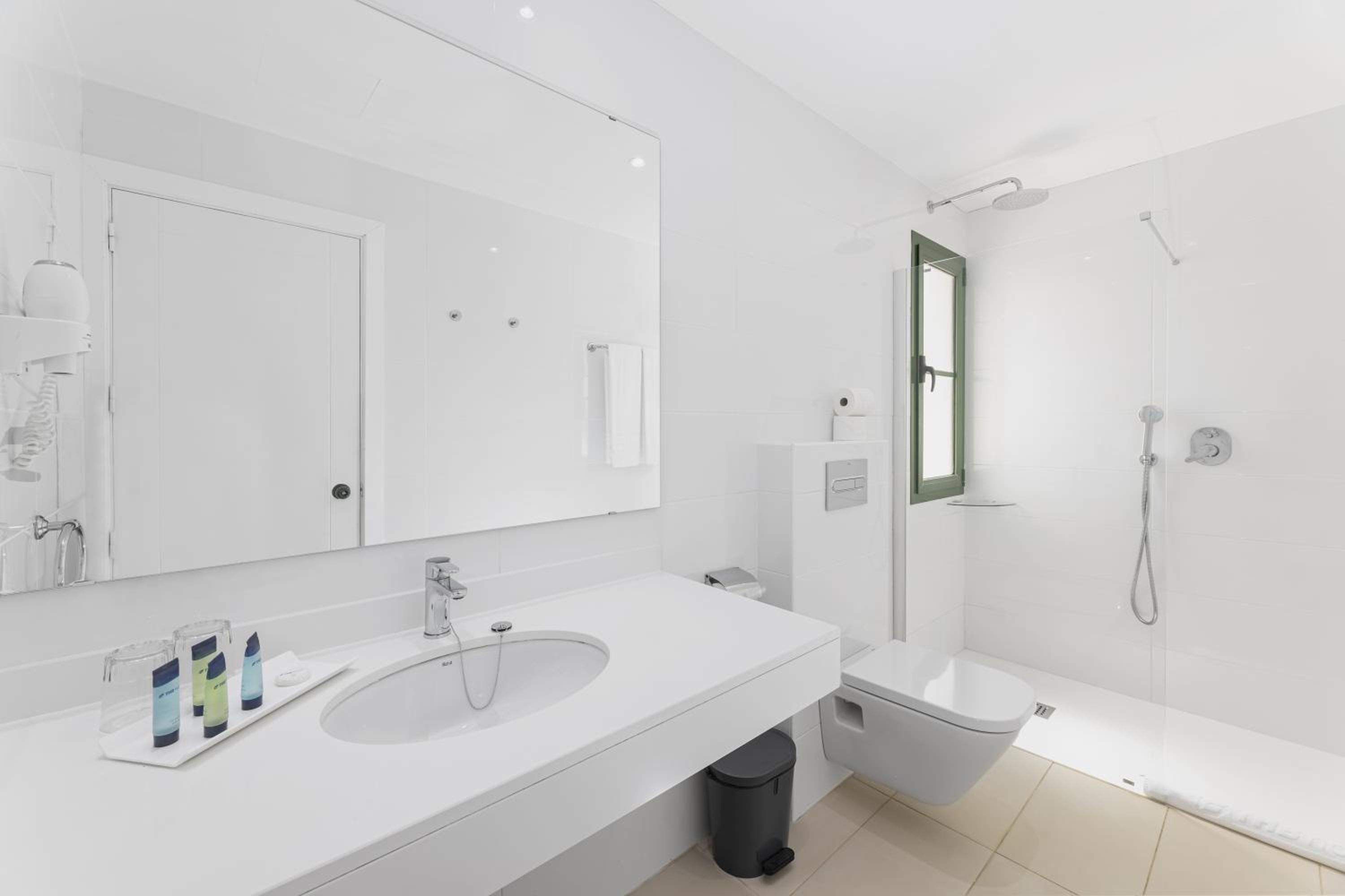 Junior Suite - Photo 13