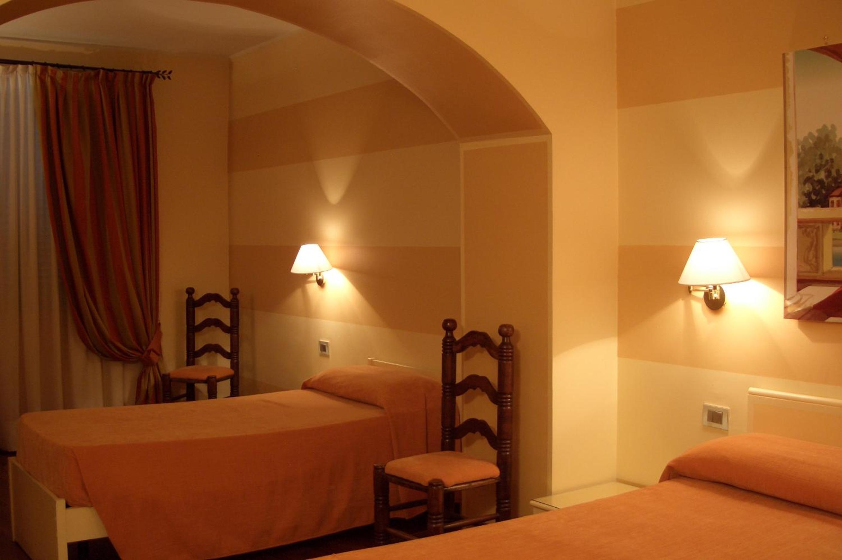 Comfort Triple Room - Photo 2