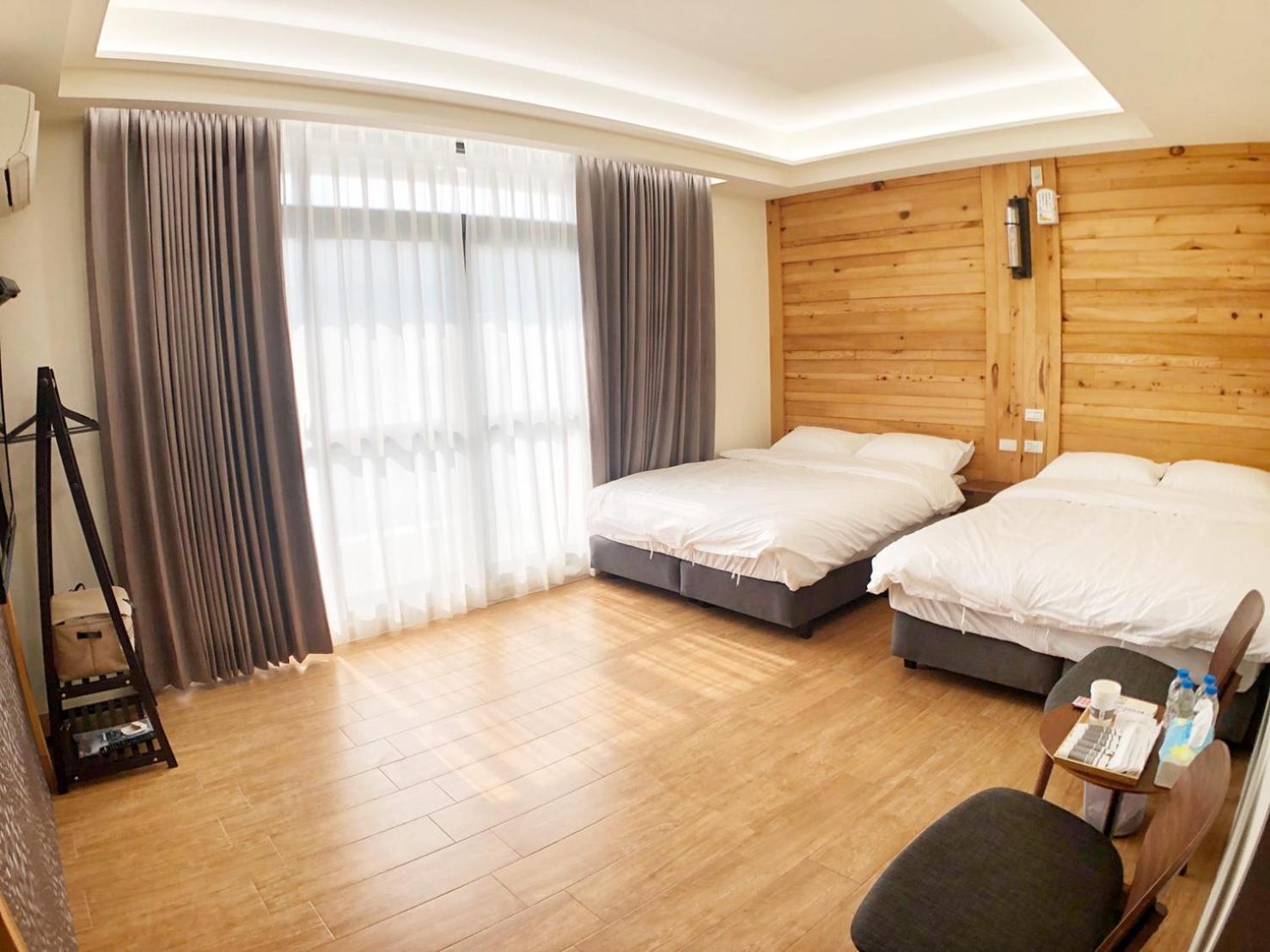 Classic Quadruple Room photo 2