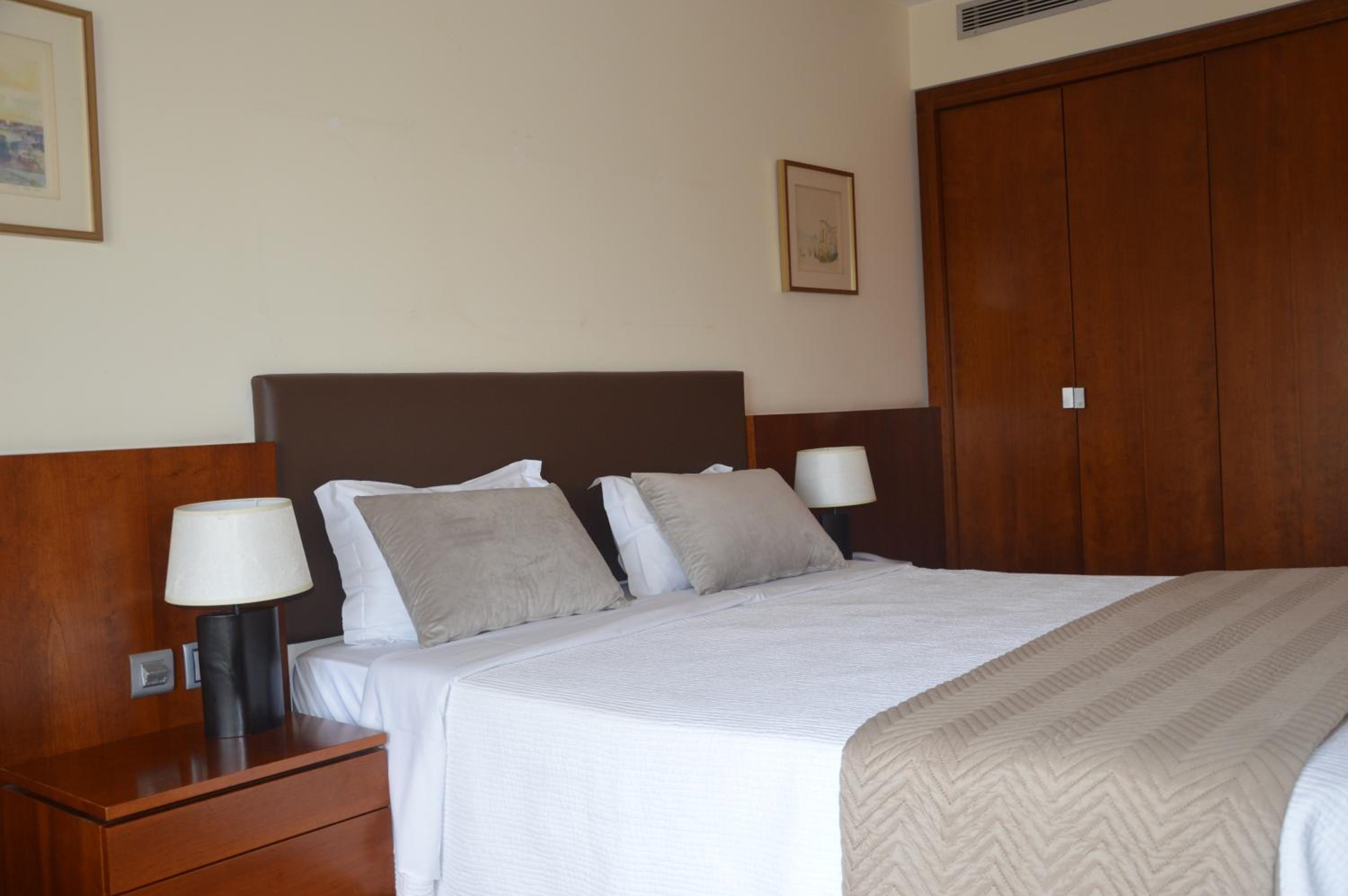 Double Room - Photo 7